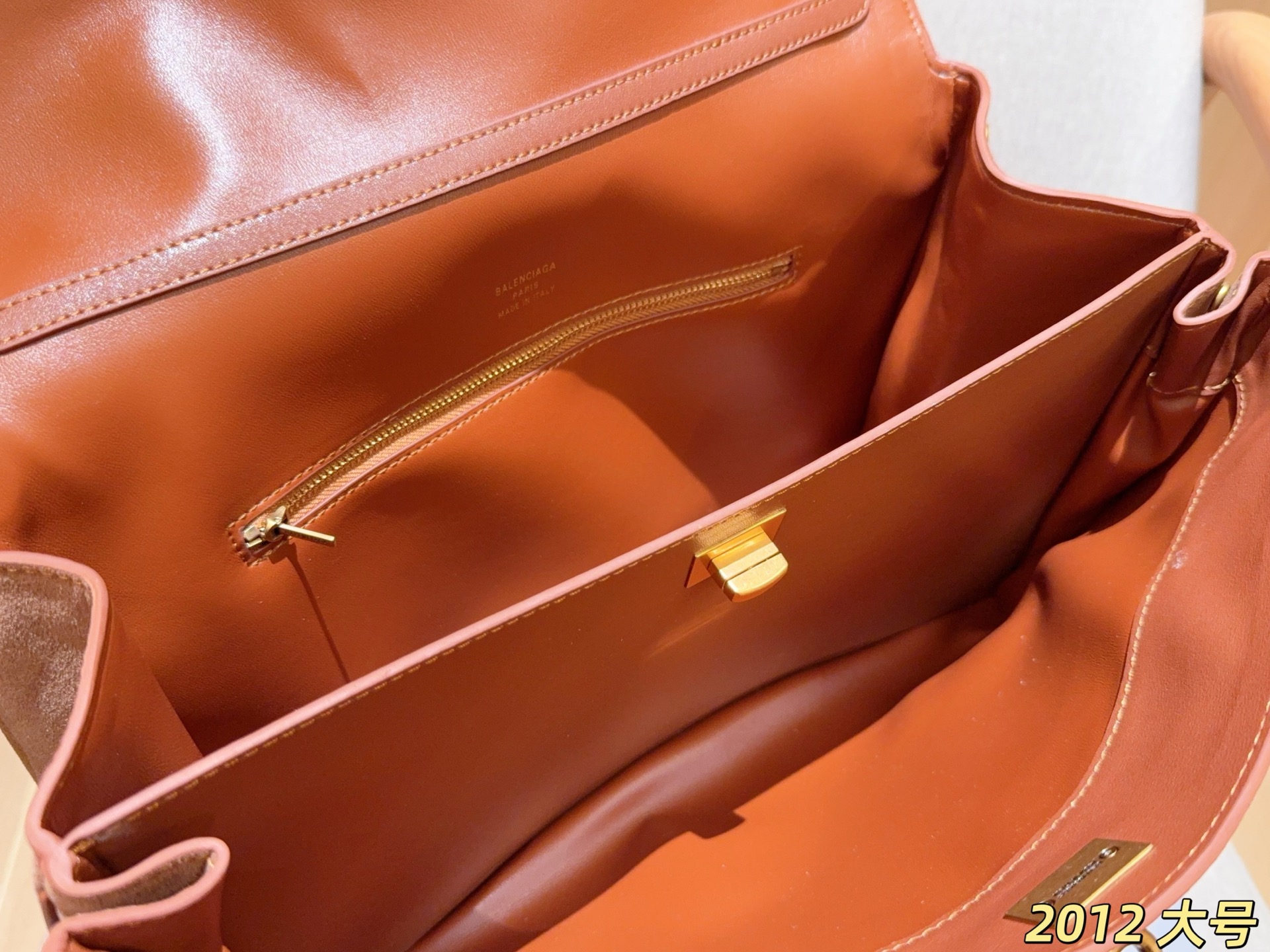 Cheap Balenciaga high quality Handbags in 230776, $135 USD- [IB230776] - Replica Balenciaga high quality Handbags