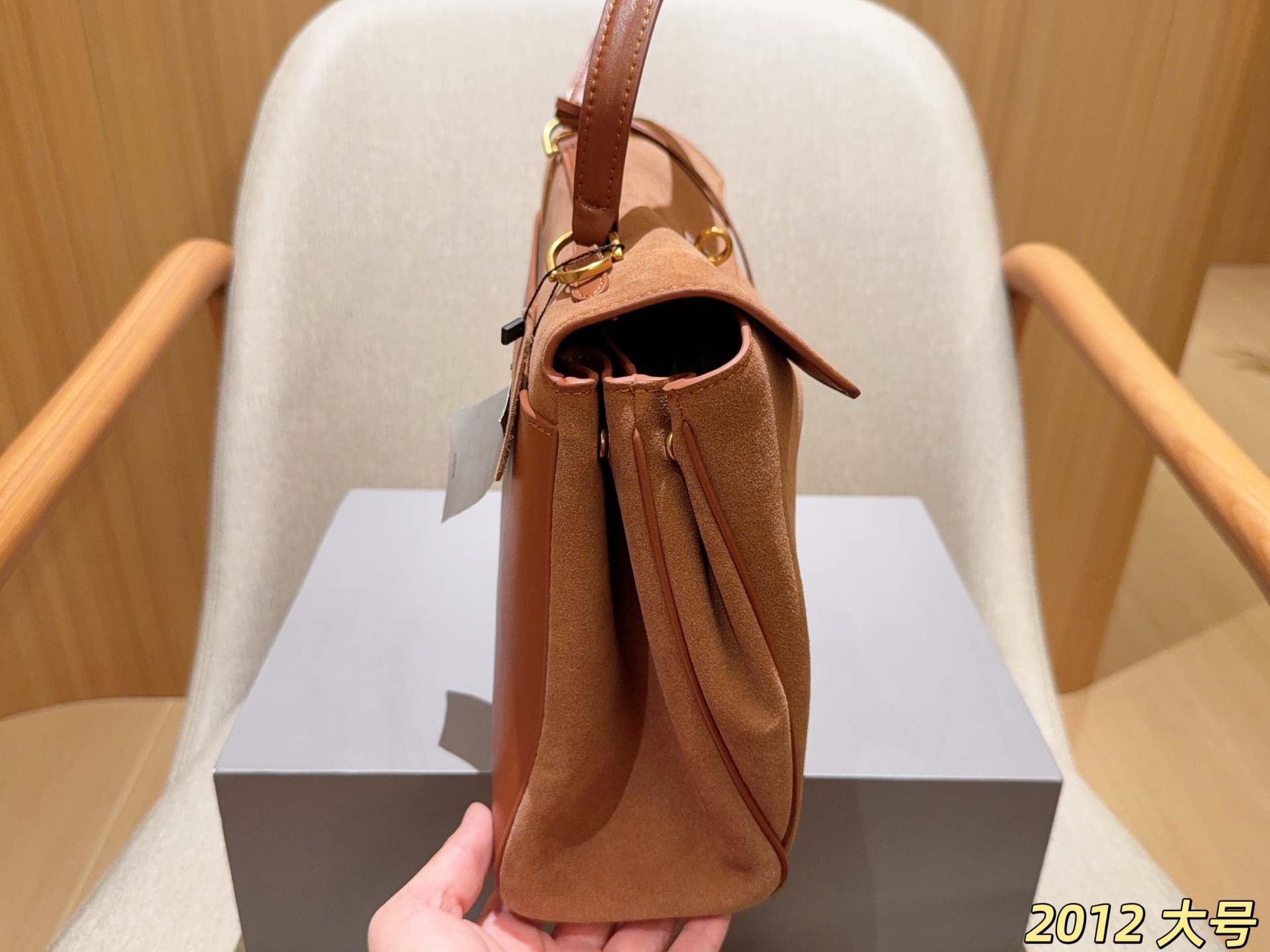 Cheap Balenciaga high quality Handbags in 230776, $135 USD- [IB230776] - Replica Balenciaga high quality Handbags