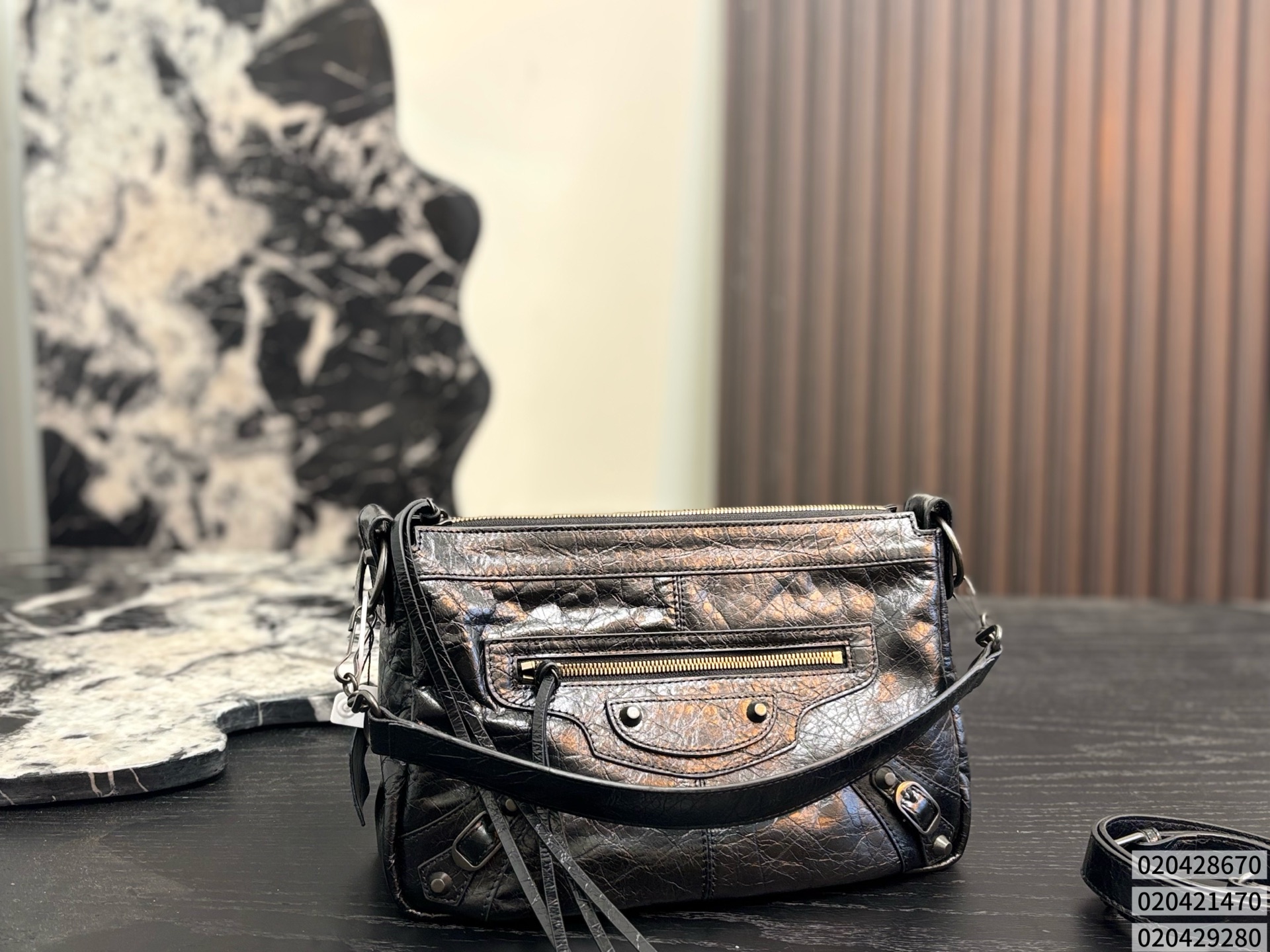 Cheap Balenciaga high quality Handbags in 230779, $125 USD- [IB230779] - Replica Balenciaga high quality Handbags