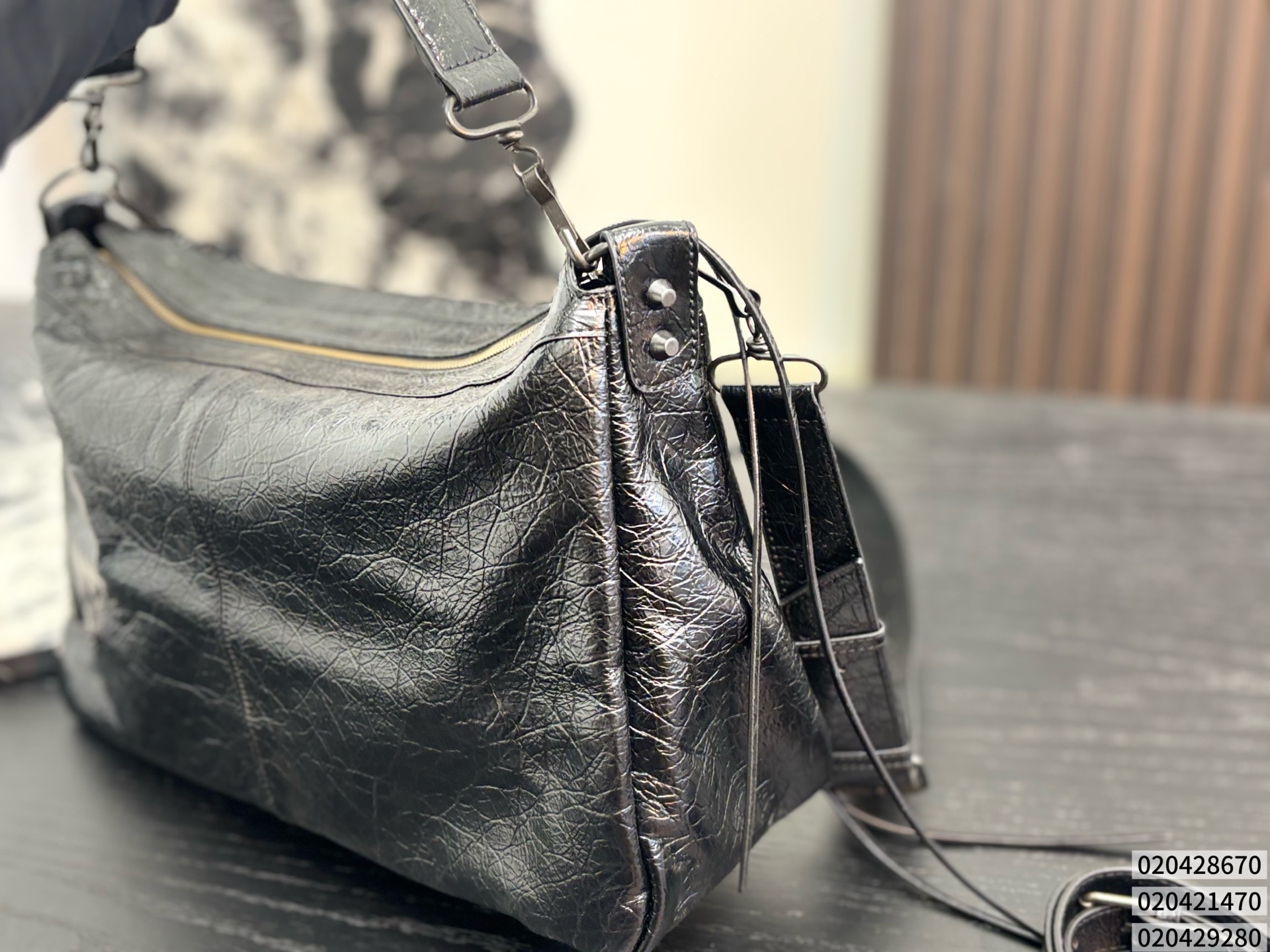 Cheap Balenciaga high quality Handbags in 230779, $125 USD- [IB230779] - Replica Balenciaga high quality Handbags