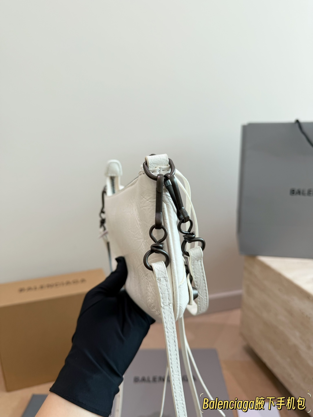 Cheap Balenciaga high quality Handbags in 230785, $85 USD- [IB230785] - Replica Balenciaga high quality Handbags