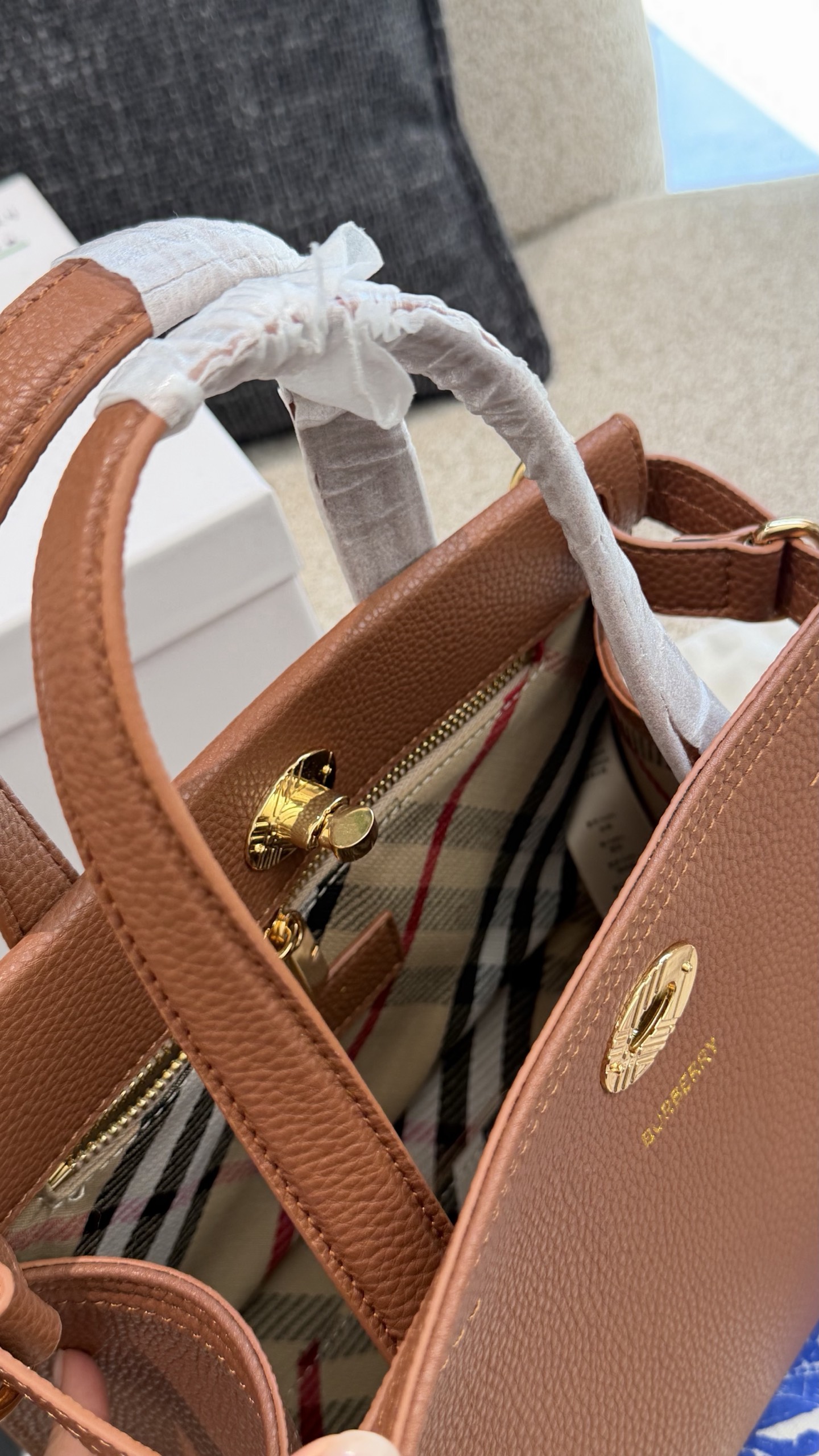 Cheap Burberry AAA Quality Handbags in 230806, $115 USD- [IB230806] - Replica Burberry AAA Quality Handbags