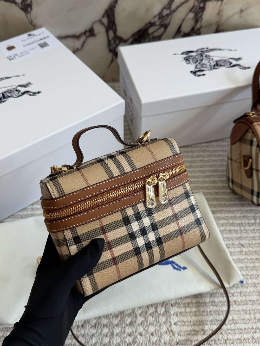 Cheap Burberry AAA Quality Handbags in 230812, $85 USD- [IB230812] - Replica Burberry AAA Quality Handbags