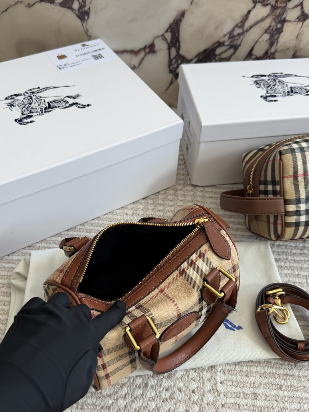 Cheap Burberry AAA Quality Handbags in 230814, $80 USD- [IB230814] - Replica Burberry AAA Quality Handbags