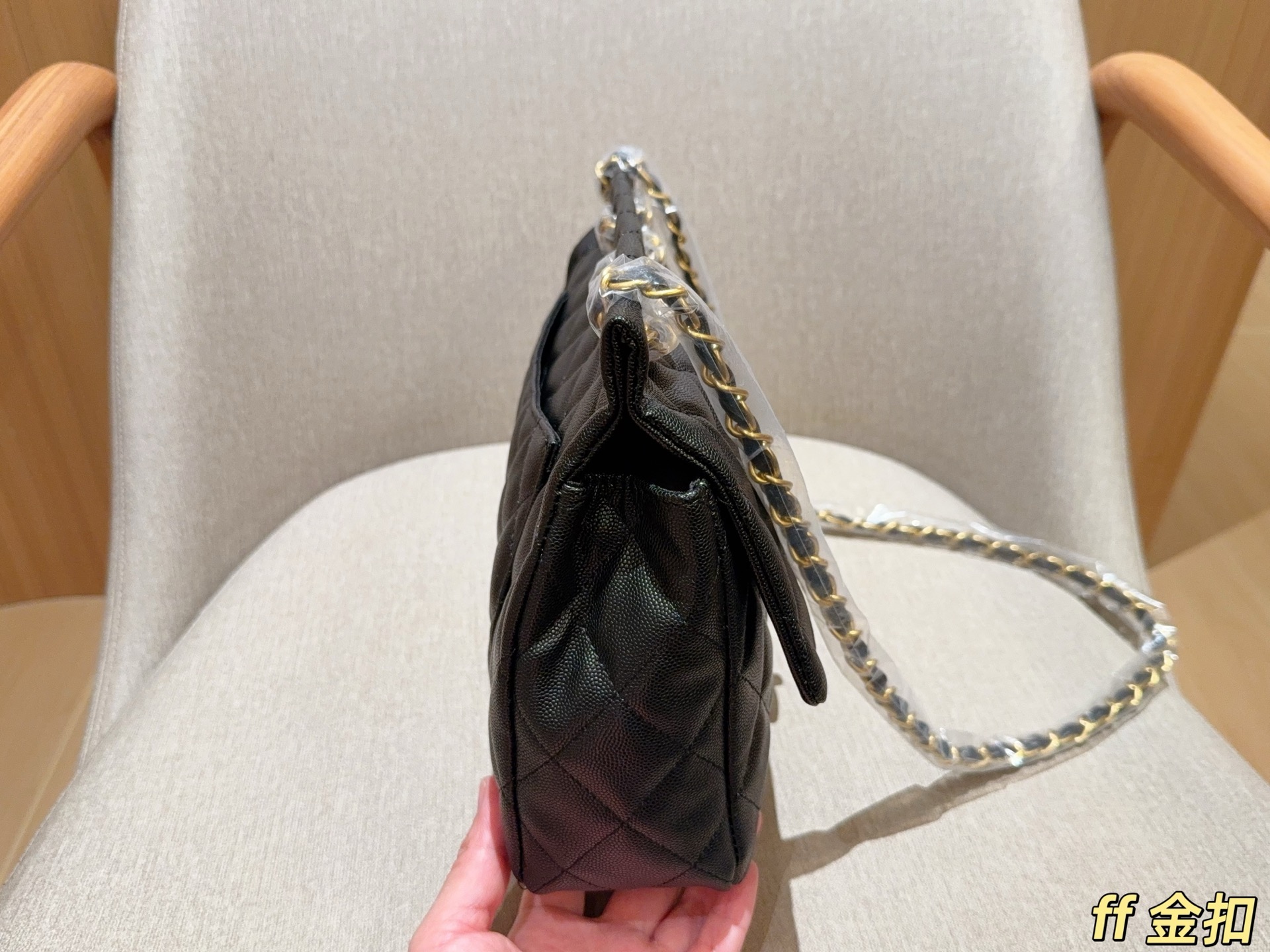 Cheap Chanel AAA quality Handbags in 230842, $105 USD- [IB230842] - Replica Chanel AAA quality Handbags
