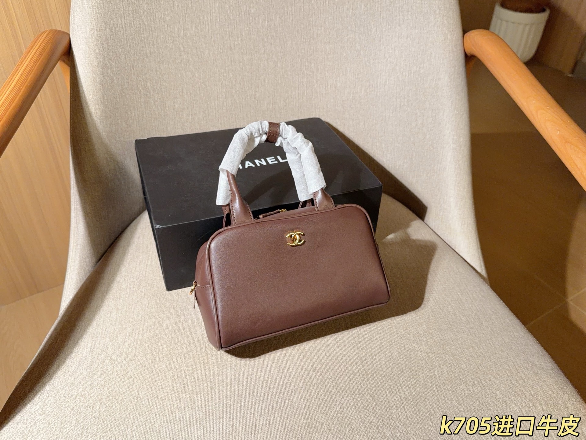 Cheap Chanel AAA quality Handbags in 230847, $115 USD- [IB230847] - Replica Chanel AAA quality Handbags