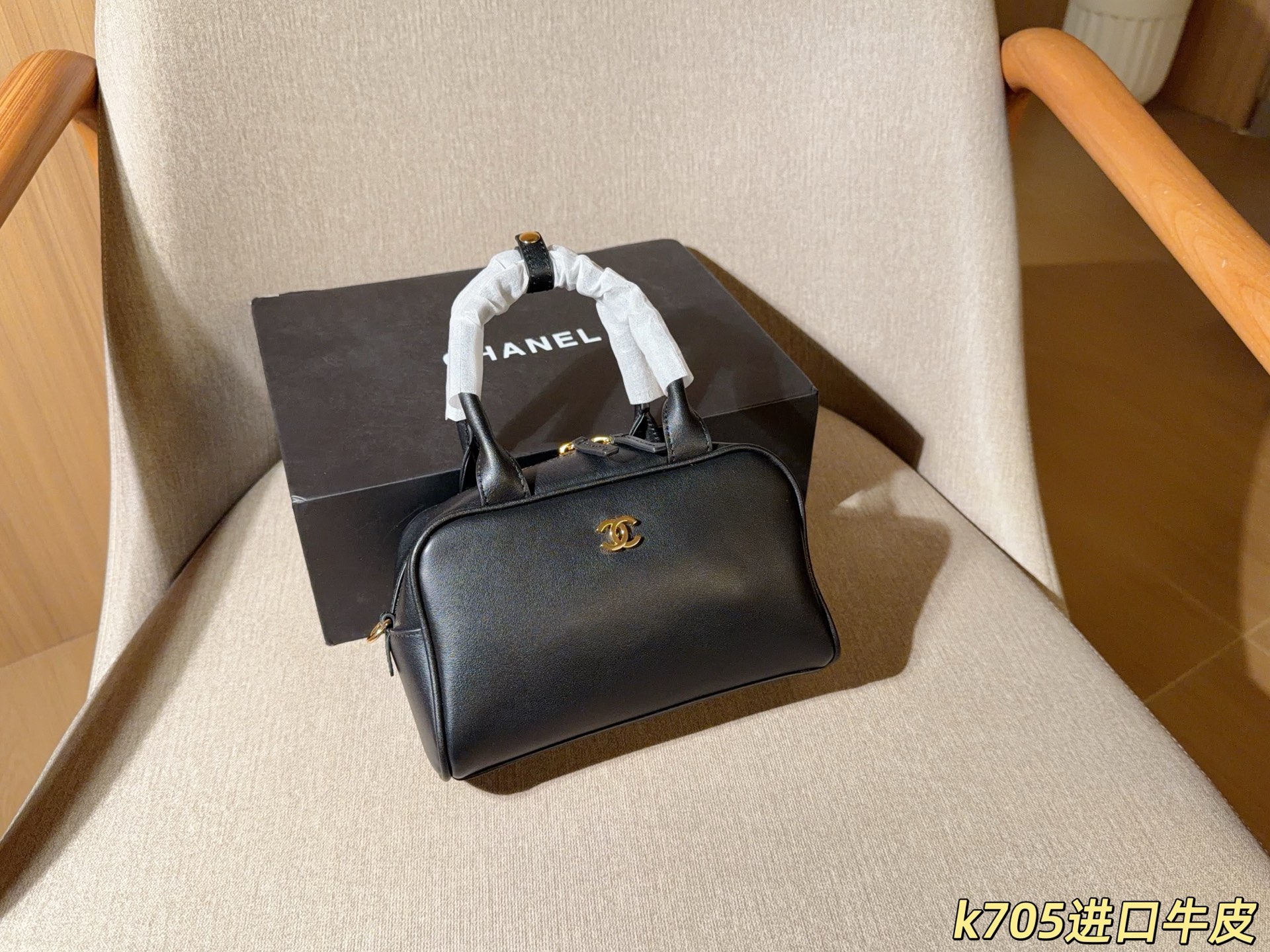 Cheap Chanel AAA quality Handbags in 230848, $115 USD- [IB230848] - Replica Chanel AAA quality Handbags