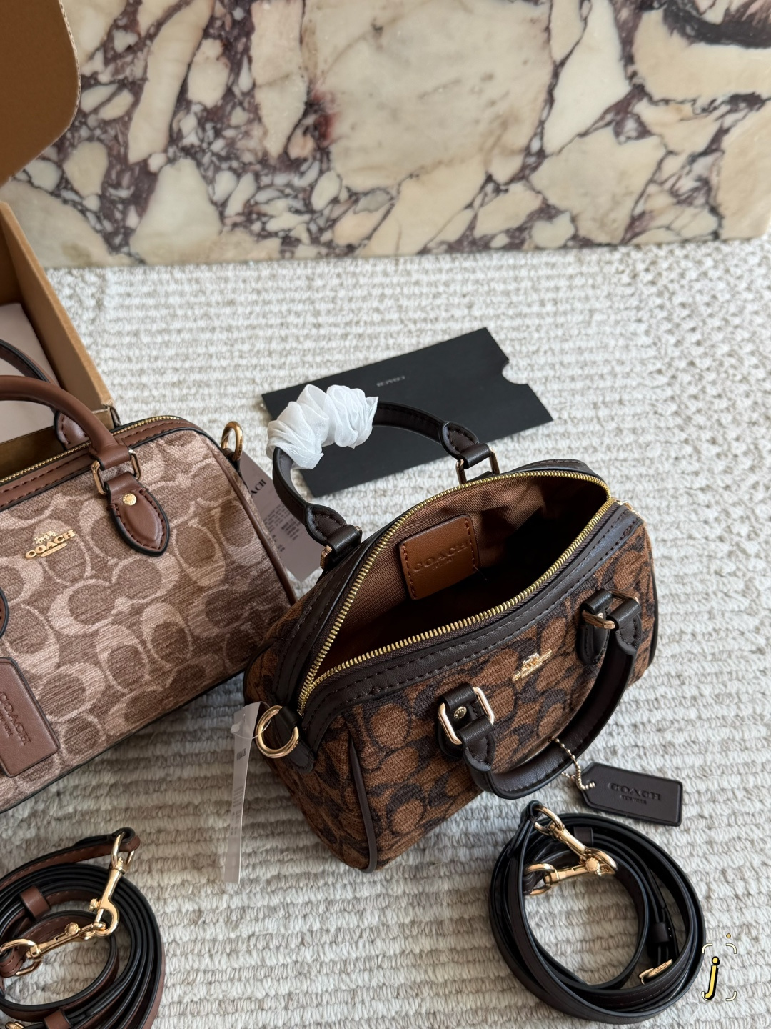 Cheap Chanel AAA quality Handbags in 230877, $80 USD- [IB230877] - Replica Chanel AAA quality Handbags