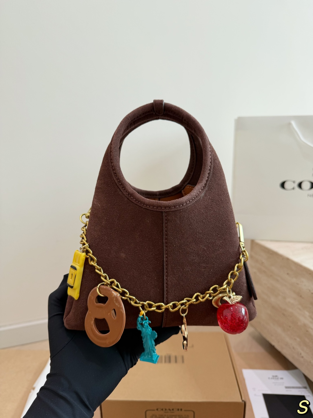 Cheap Chanel AAA quality Handbags in 230897, $90 USD- [IB230897] - Replica Chanel AAA quality Handbags