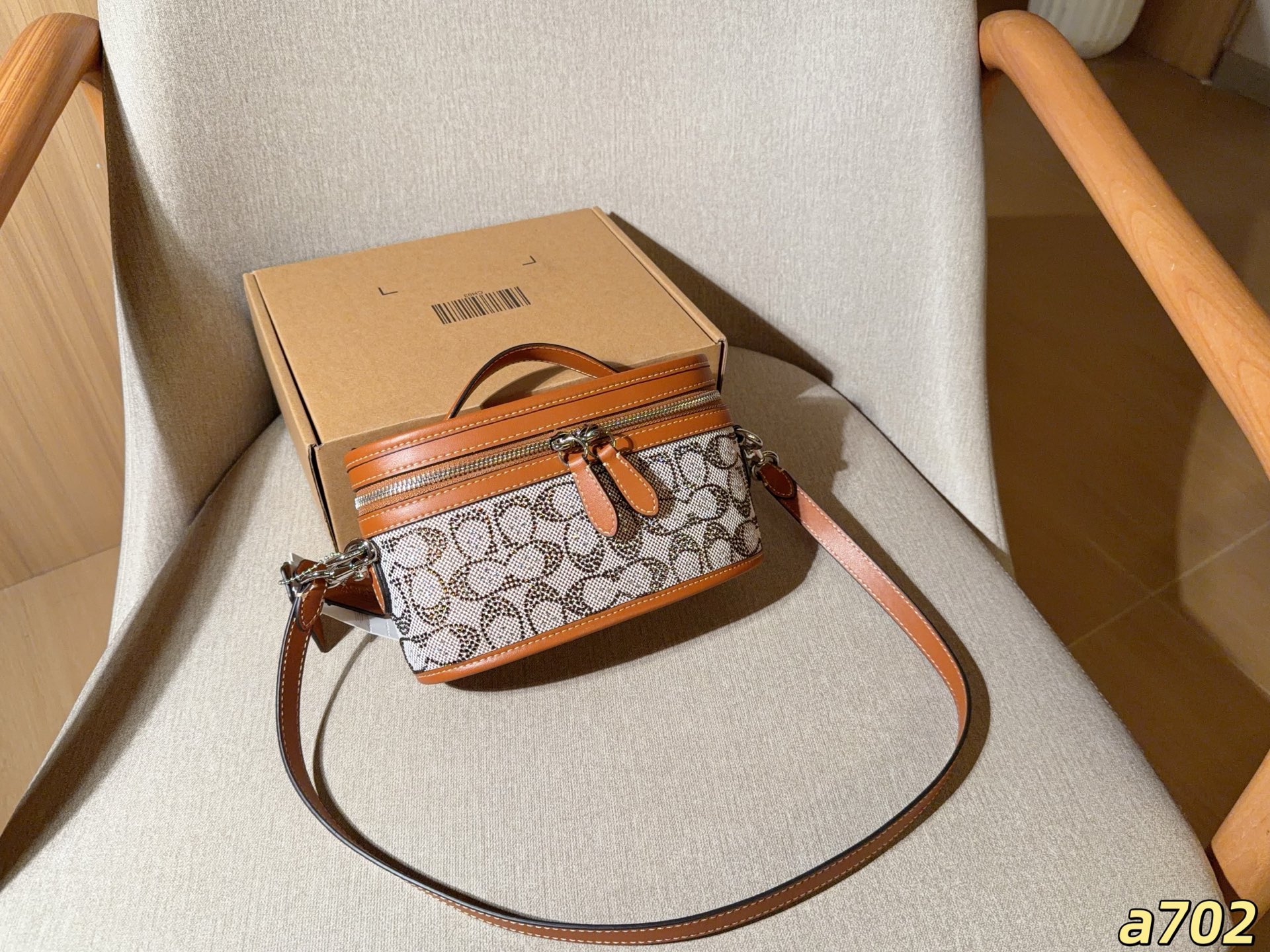 Cheap Coach Cross Bags in 230914, $105 USD- [IB230914] - Replica Coach Cross Bags