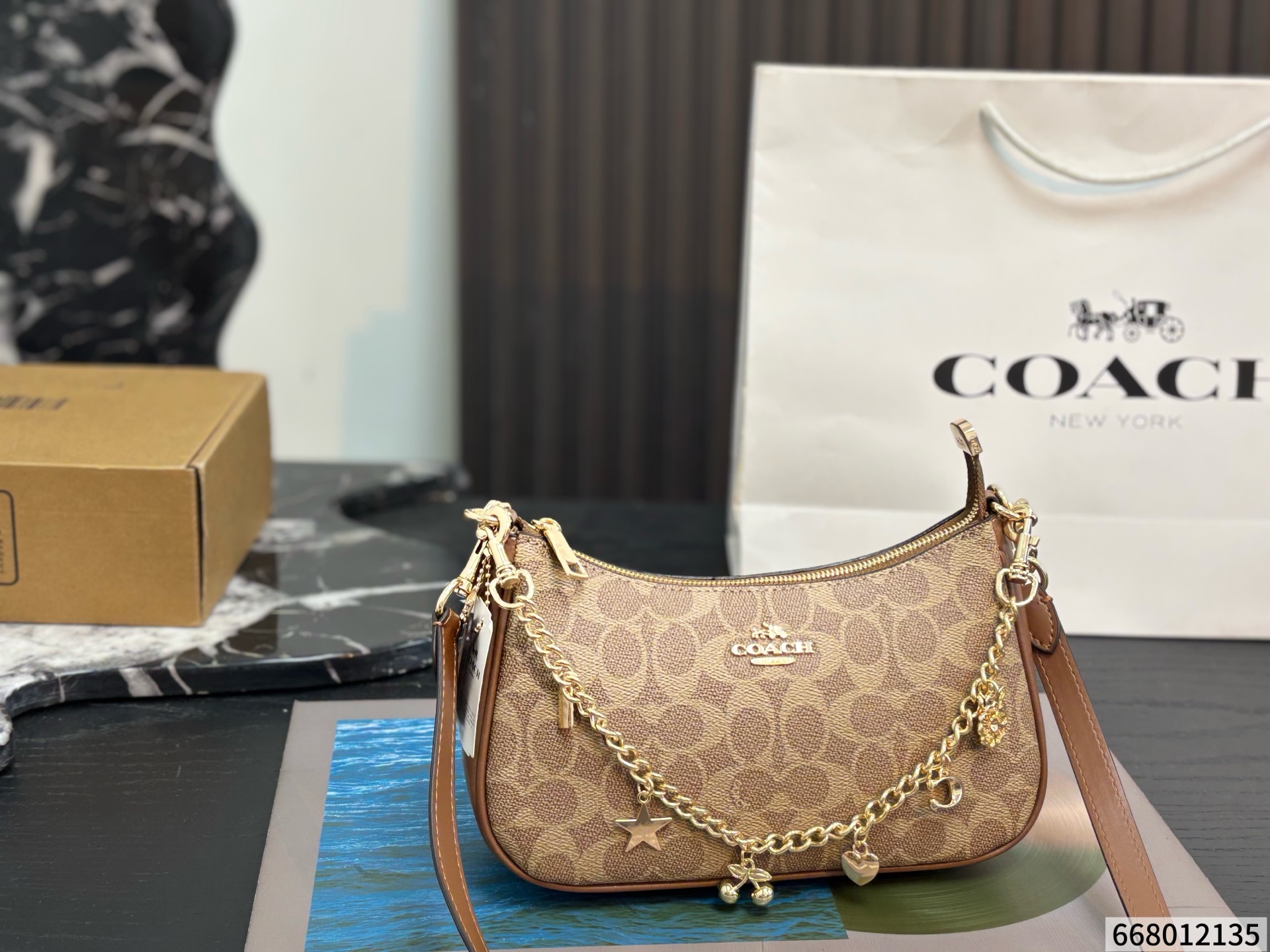 Cheap Coach Cross Bags in 230931, $70 USD- [IB230931] - Replica Coach Cross Bags