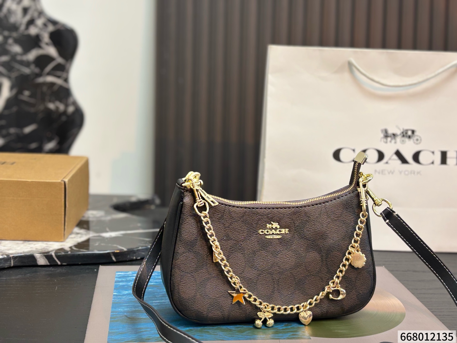 Cheap Coach Cross Bags in 230934, $70 USD- [IB230934] - Replica Coach Cross Bags