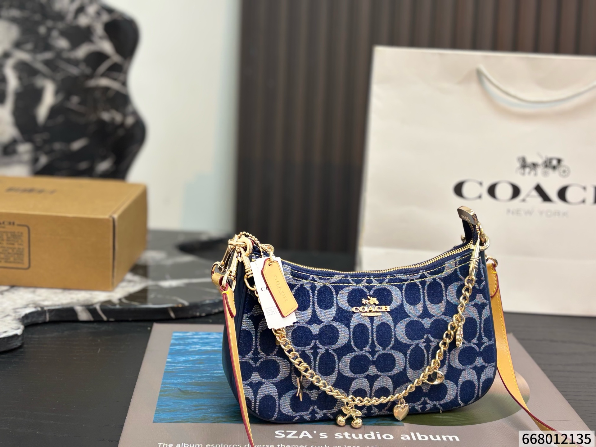 Cheap Coach Cross Bags in 230935, $70 USD- [IB230935] - Replica Coach Cross Bags