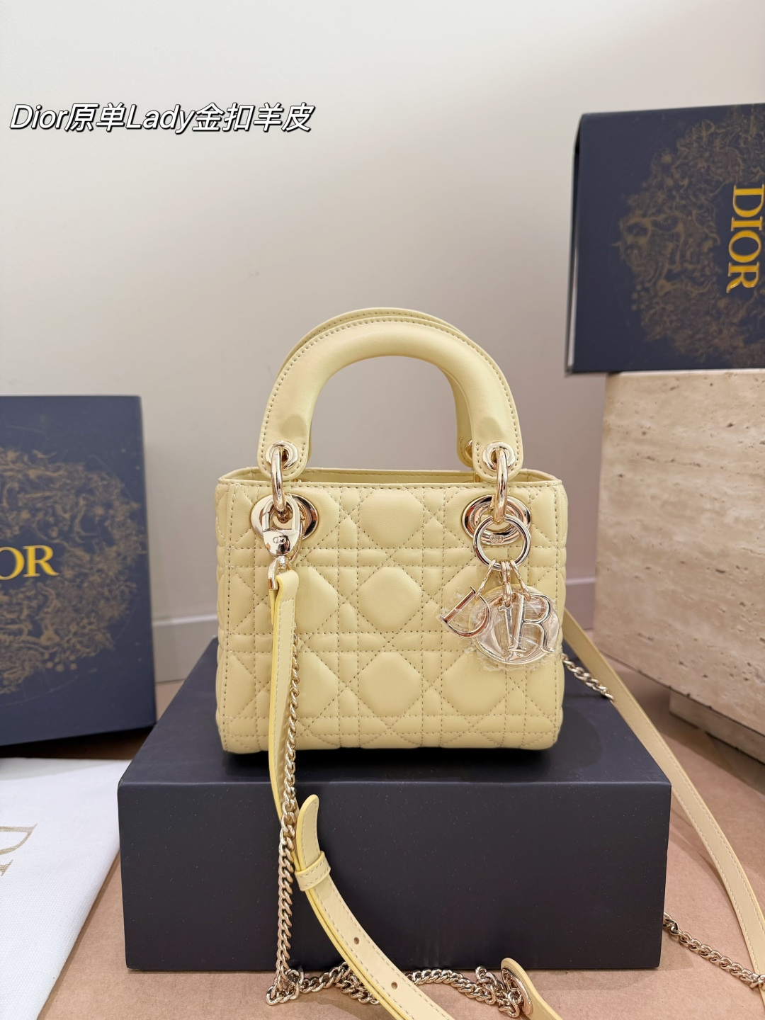 Cheap Dior AAA Quality Handbags in 230950, $100 USD- [IB230950] - Replica Dior AAA Quality Handbags