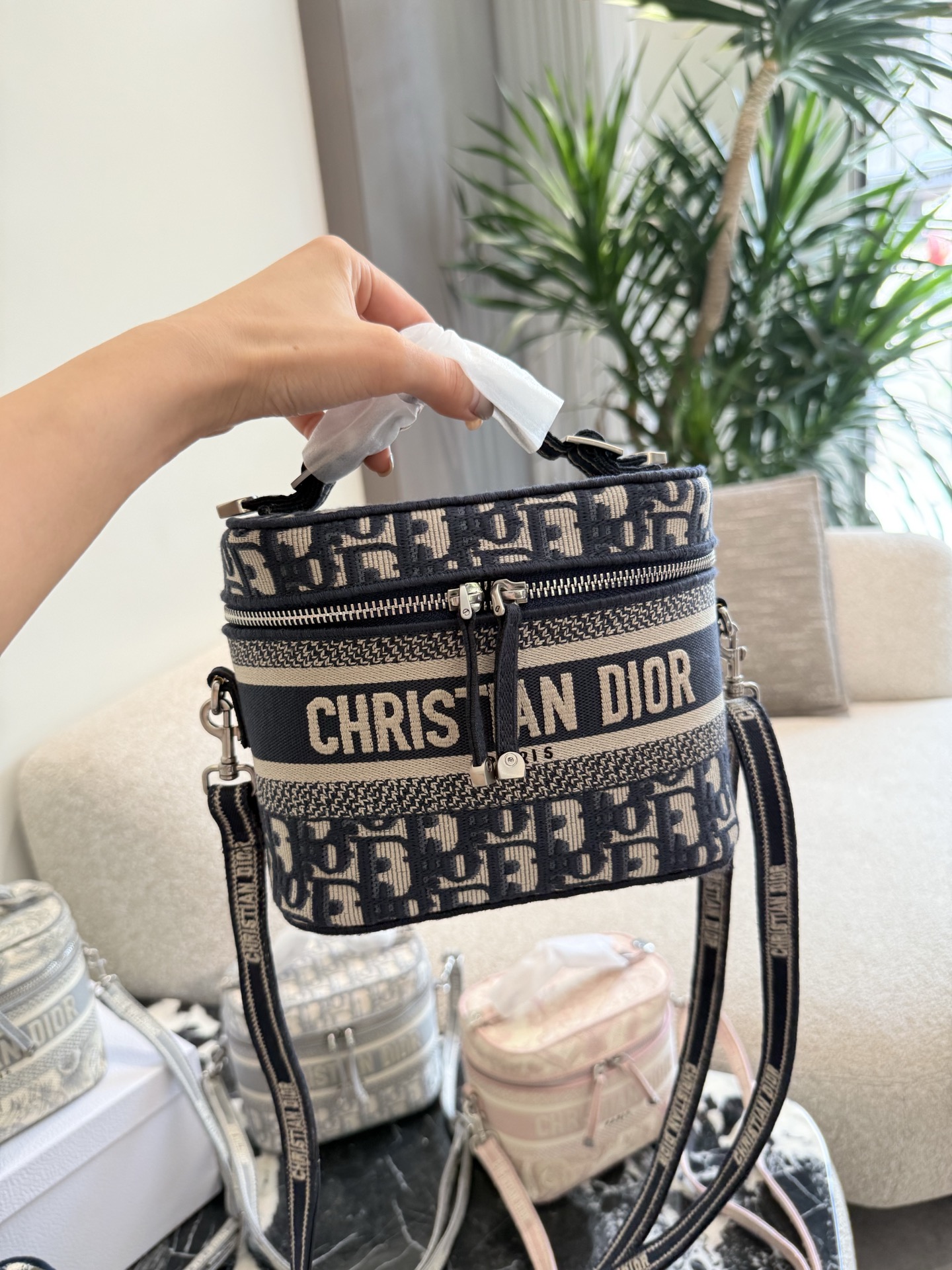 Cheap Dior AAA Quality Handbags in 230956, $120 USD- [IB230956] - Replica Dior AAA Quality Handbags