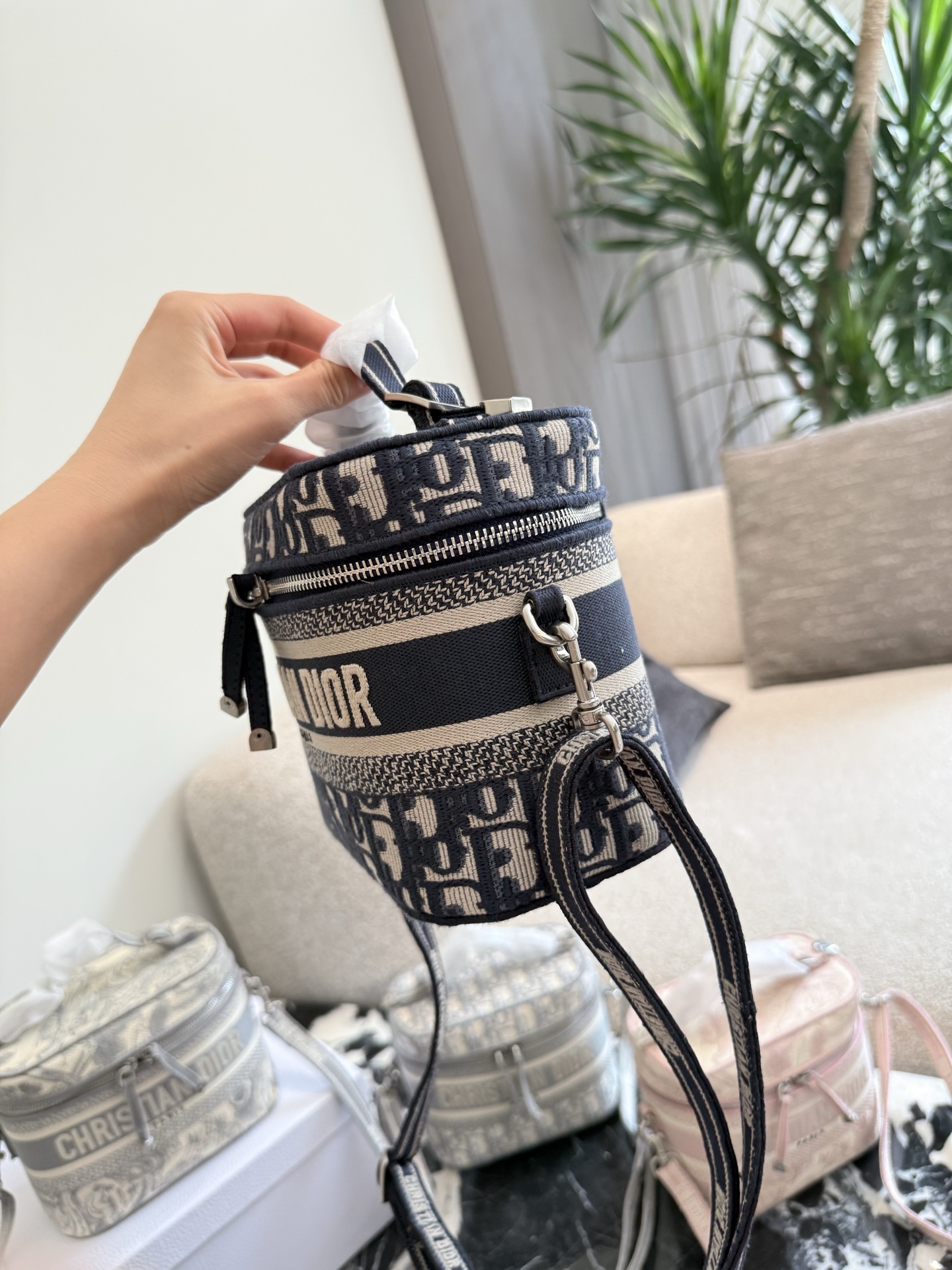 Cheap Dior AAA Quality Handbags in 230956, $120 USD- [IB230956] - Replica Dior AAA Quality Handbags