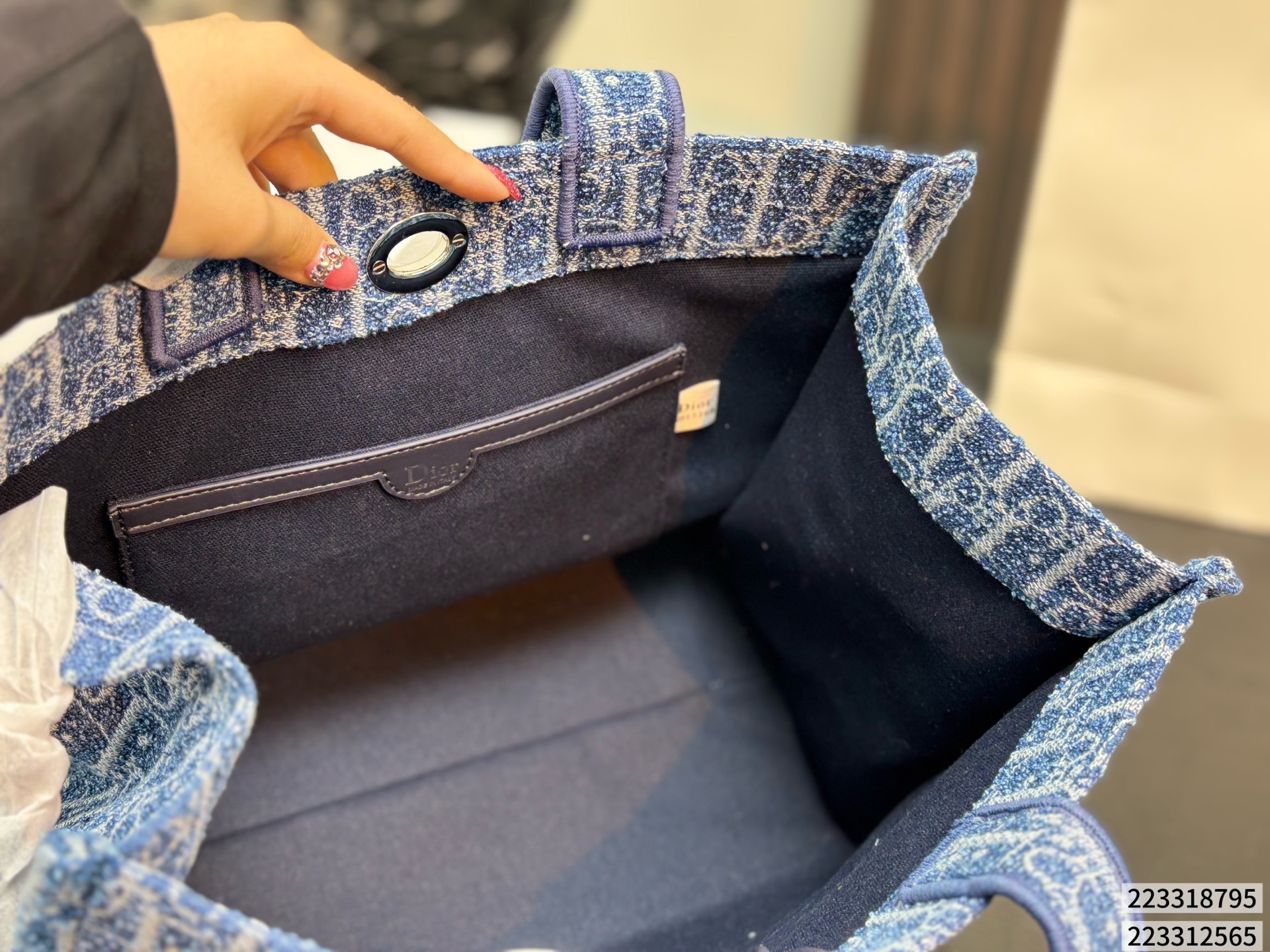 Cheap Dior AAA Quality Handbags in 230961, $90 USD- [IB230961] - Replica Dior AAA Quality Handbags