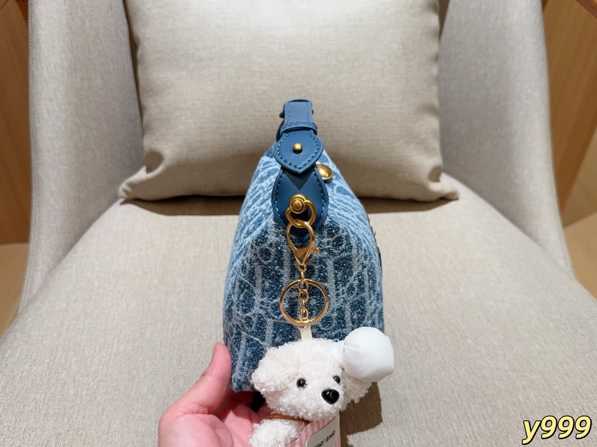 Cheap Dior AAA Quality Handbags in 230966, $60 USD- [IB230966] - Replica Dior AAA Quality Handbags