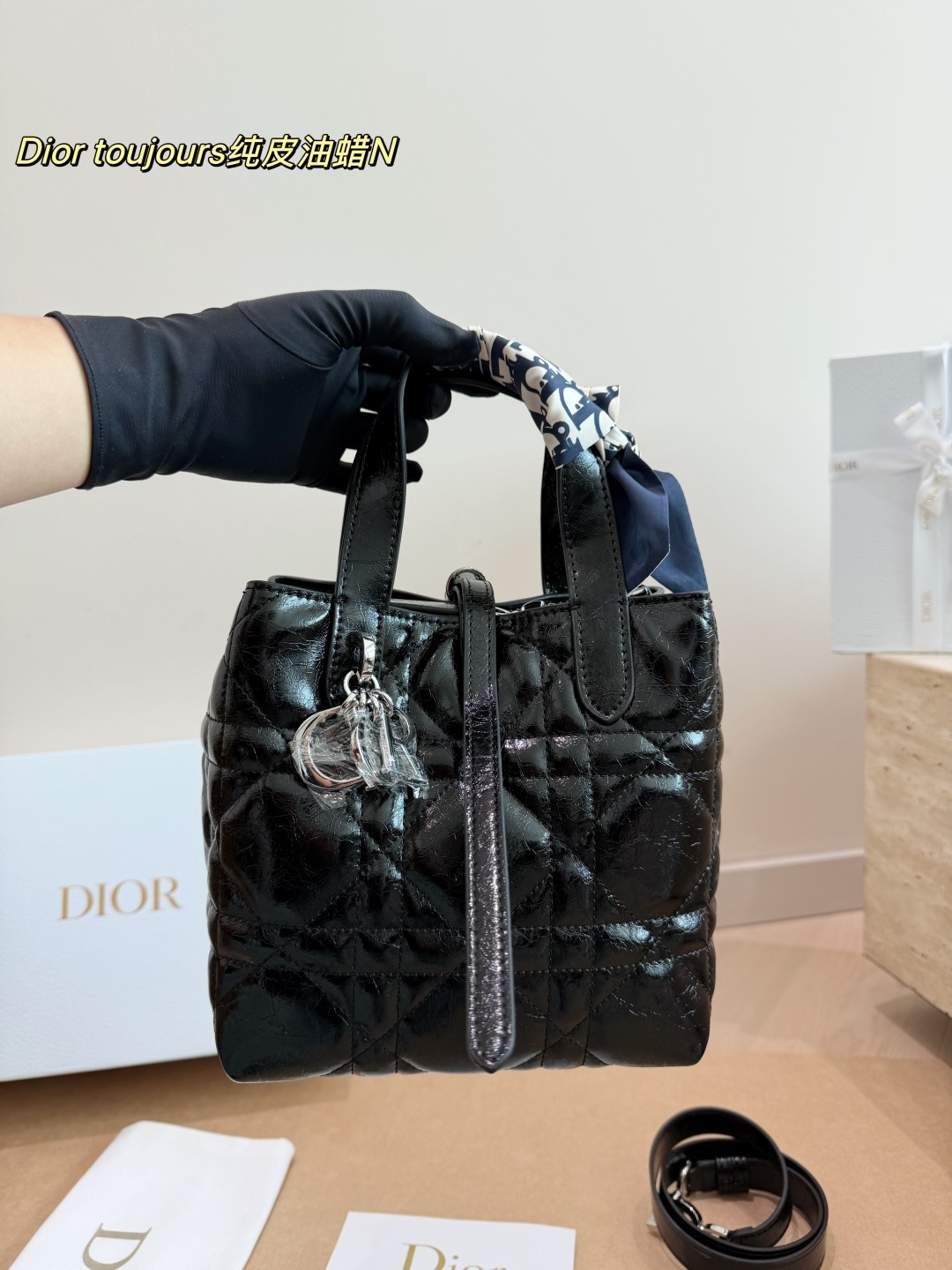 Cheap Dior AAA Quality Handbags in 230968, $120 USD- [IB230968] - Replica Dior AAA Quality Handbags