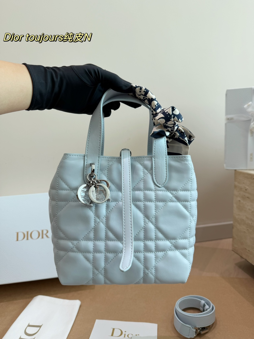 Cheap Dior AAA Quality Handbags in 230969, $120 USD- [IB230969] - Replica Dior AAA Quality Handbags