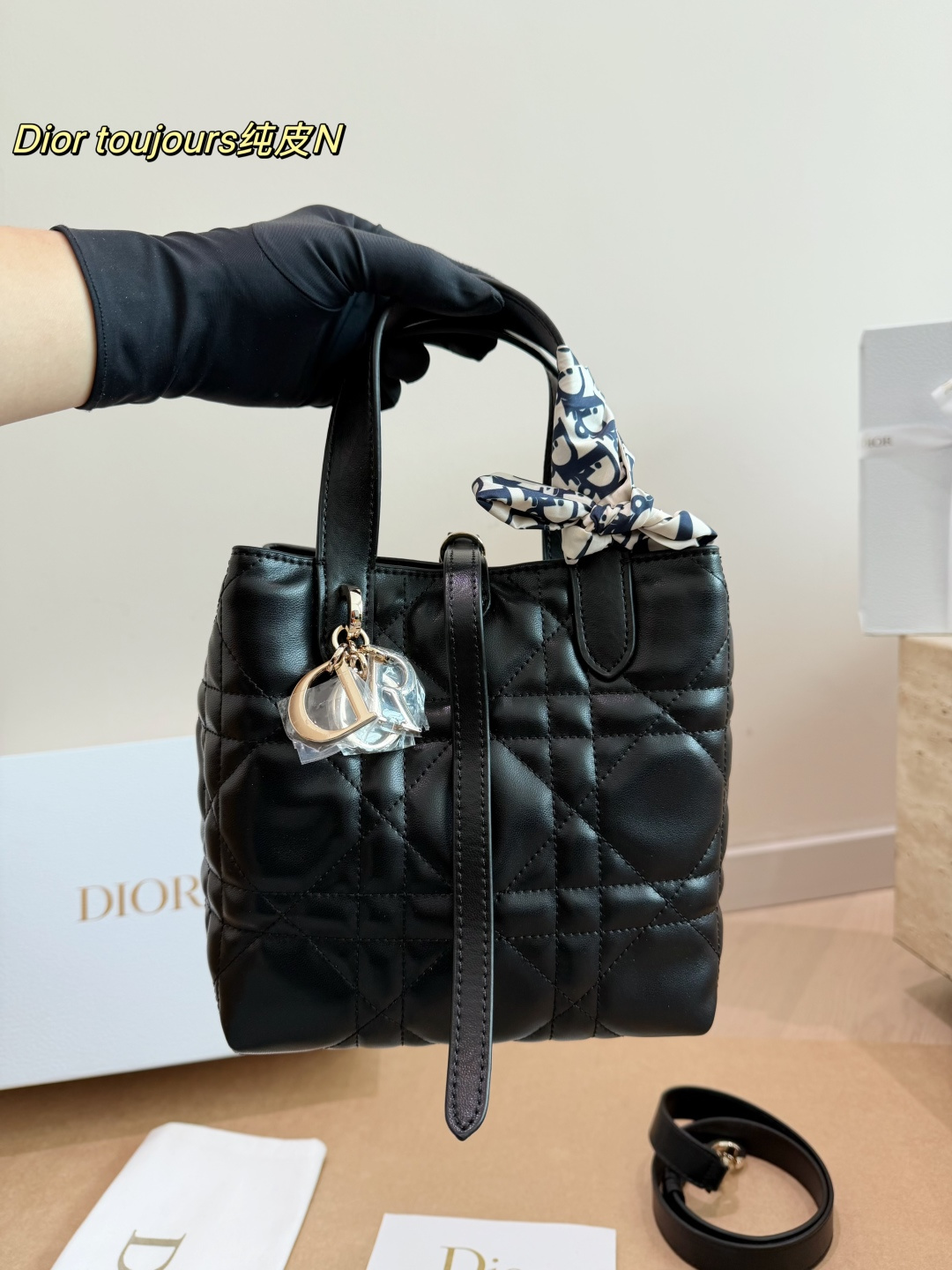 Cheap Dior AAA Quality Handbags in 230970, $120 USD- [IB230970] - Replica Dior AAA Quality Handbags