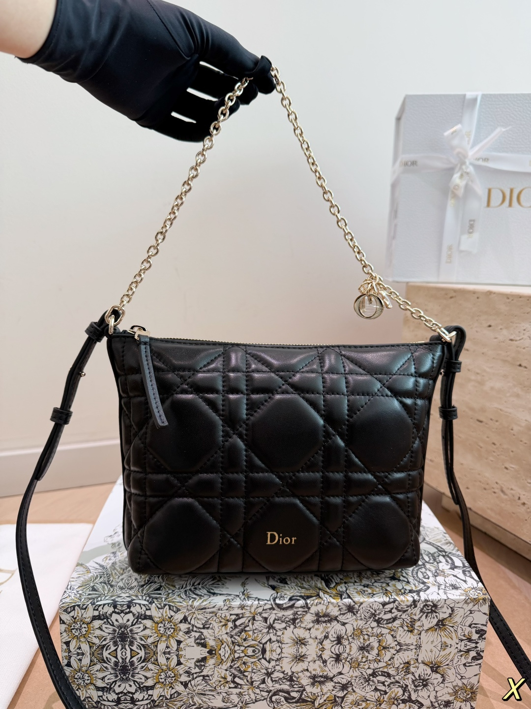 Cheap Dior AAA Quality Handbags in 230984, $120 USD- [IB230984] - Replica Dior AAA Quality Handbags