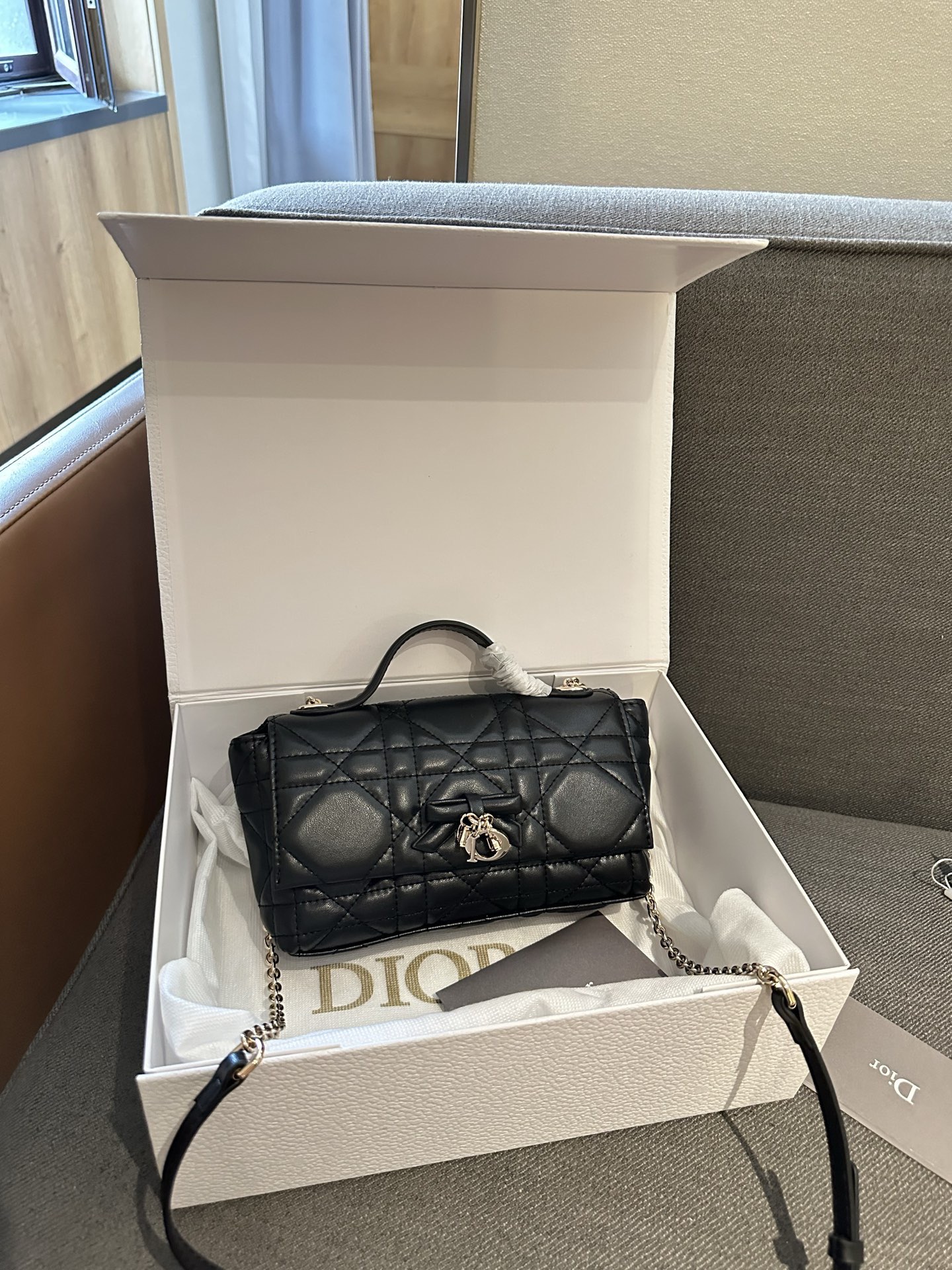Cheap Dior AAA Quality Handbags in 230996, $75 USD- [IB230996] - Replica Dior AAA Quality Handbags