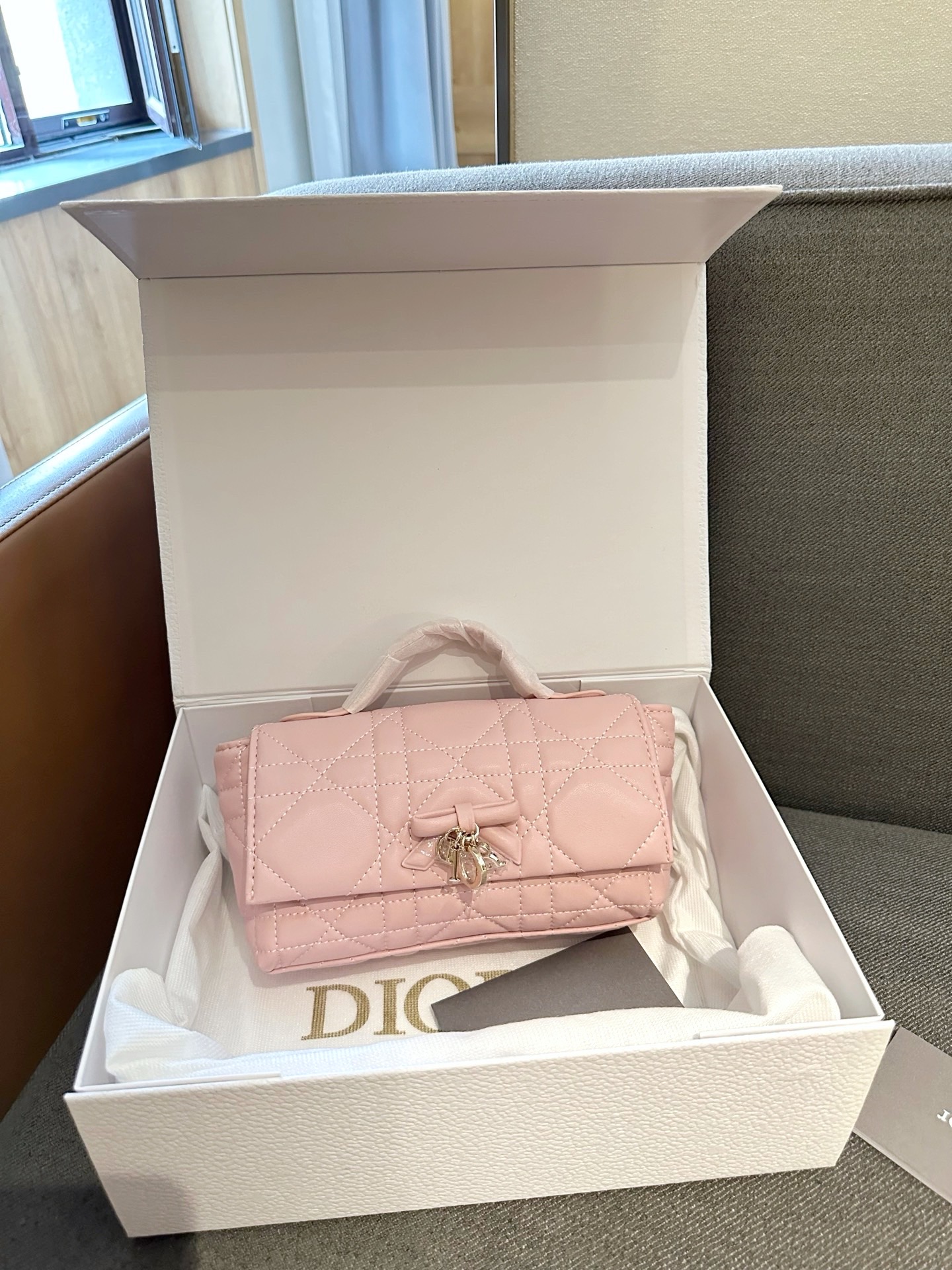 Cheap Dior AAA Quality Handbags in 230998, $75 USD- [IB230998] - Replica Dior AAA Quality Handbags