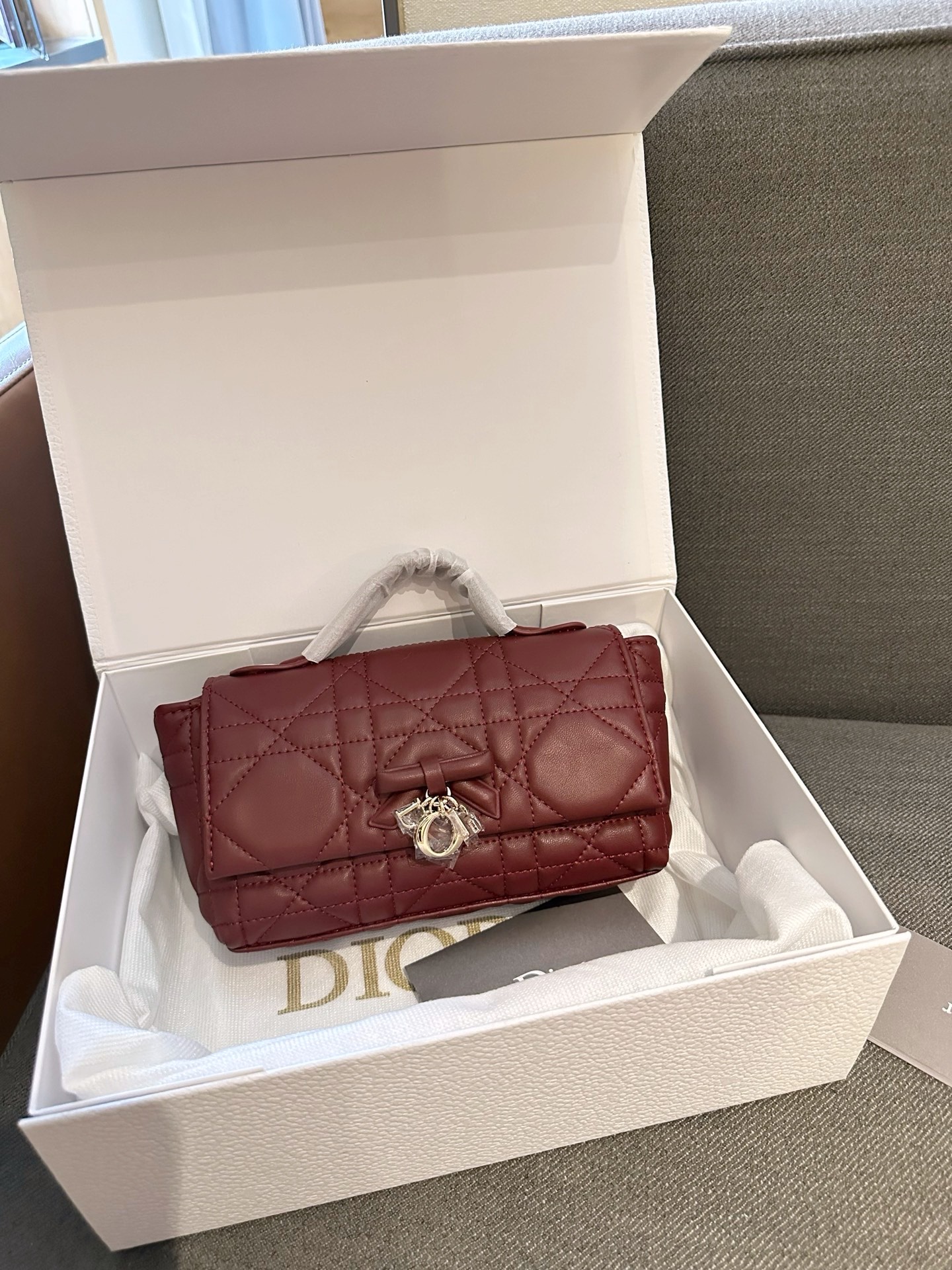 Cheap Dior AAA Quality Handbags in 231001, $75 USD- [IB231001] - Replica Dior AAA Quality Handbags