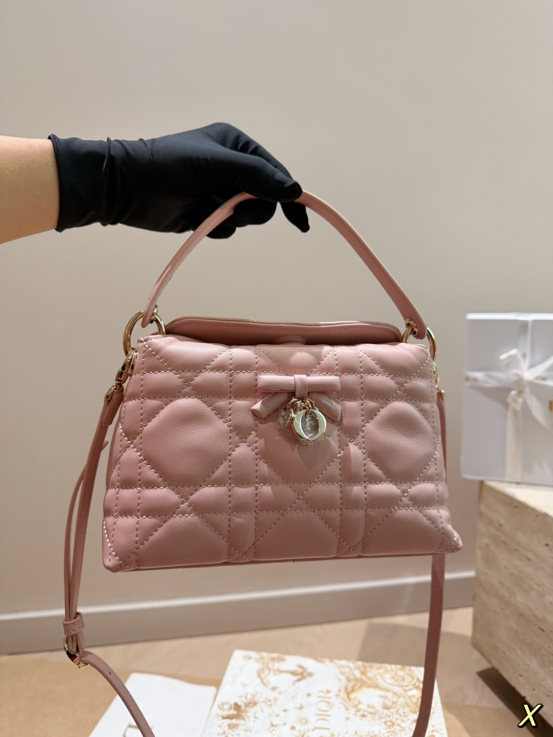 Cheap Dior AAA Quality Handbags in 231026, $135 USD- [IB231026] - Replica Dior AAA Quality Handbags