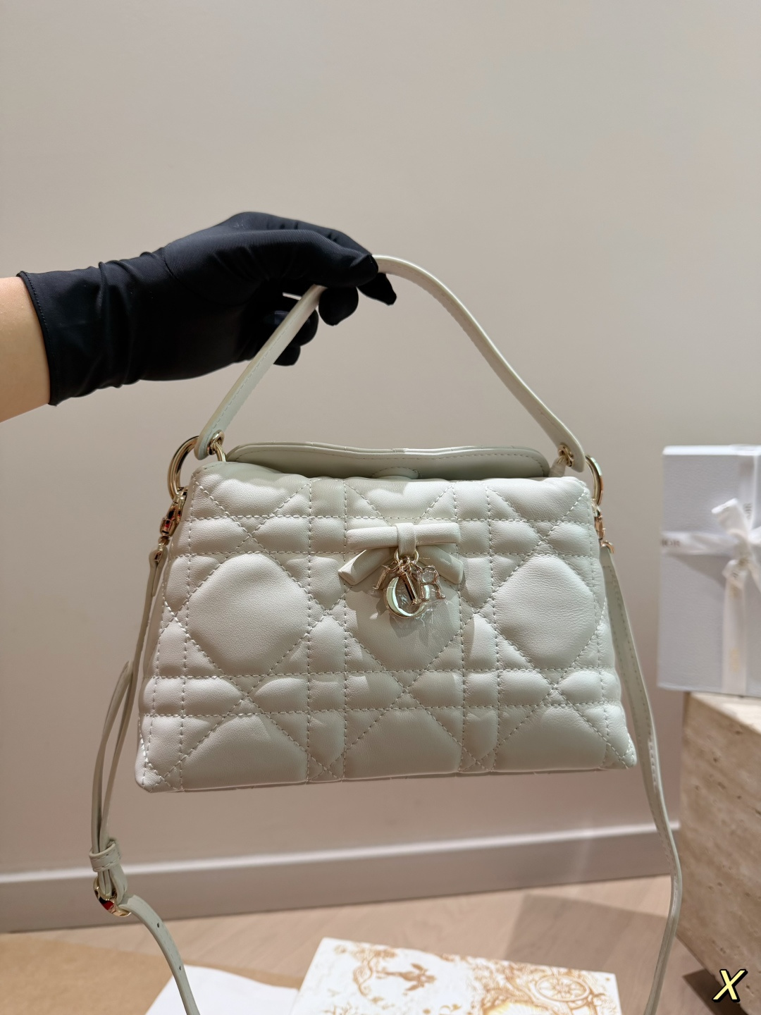 Cheap Dior AAA Quality Handbags in 231027, $135 USD- [IB231027] - Replica Dior AAA Quality Handbags