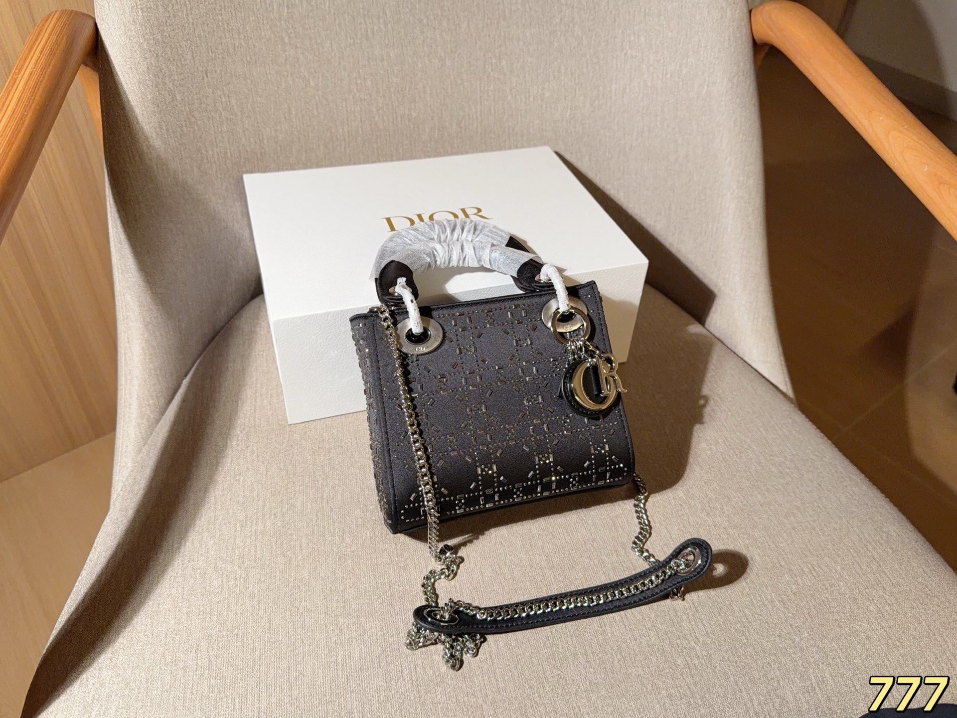 Cheap Dior AAA Quality Handbags in 231028, $90 USD- [IB231028] - Replica Dior AAA Quality Handbags