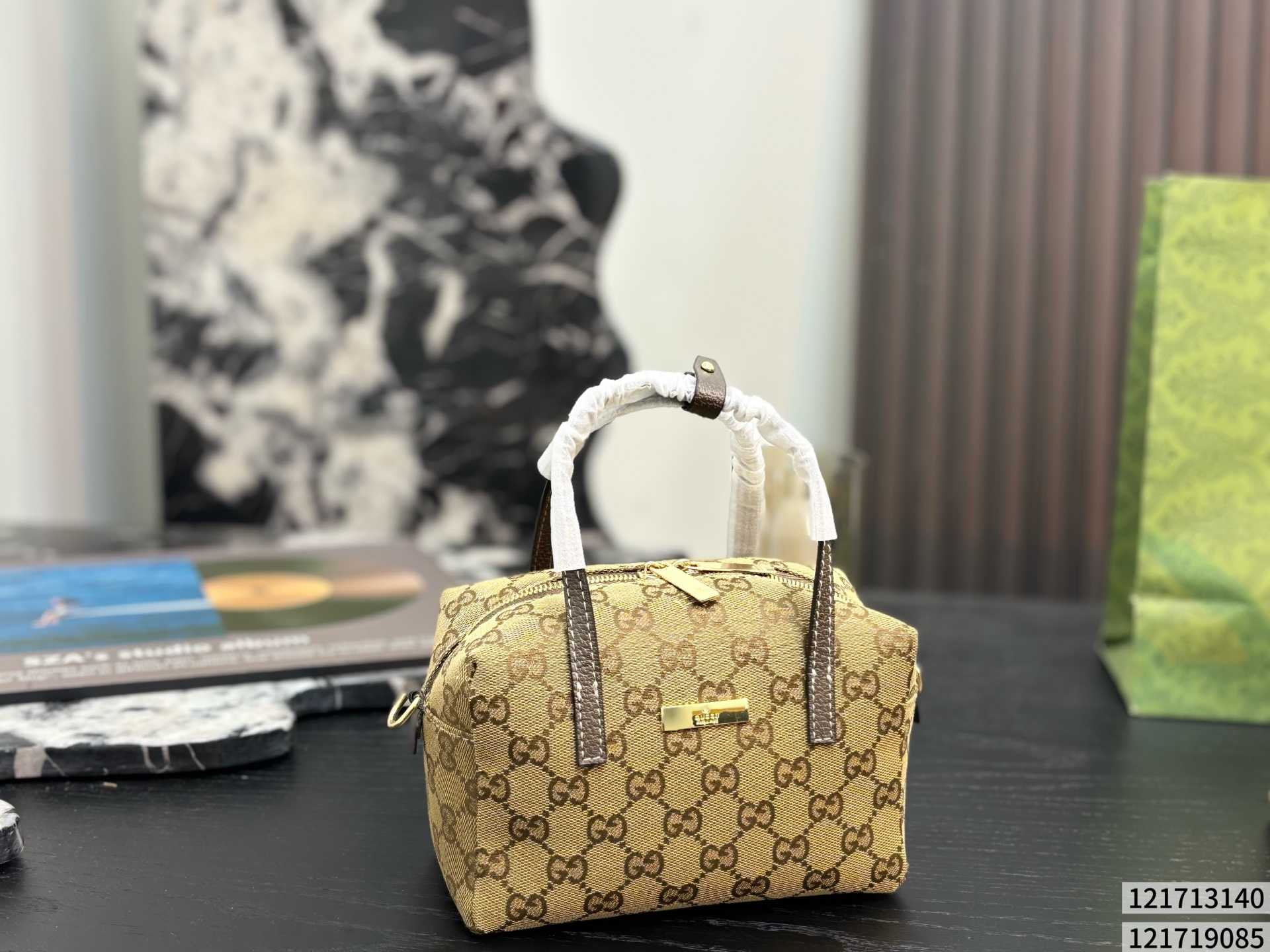 Cheap Gucci AAA Quality Handbags in 231100, $65 USD- [IB231100] - Replica Gucci AAA Quality Handbags
