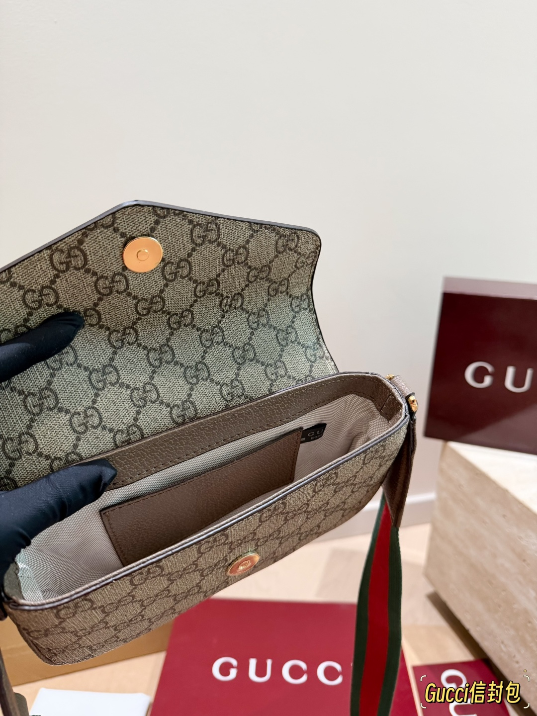 Cheap Gucci AAA Quality Handbags in 231133, $75 USD- [IB231133] - Replica Gucci AAA Quality Handbags