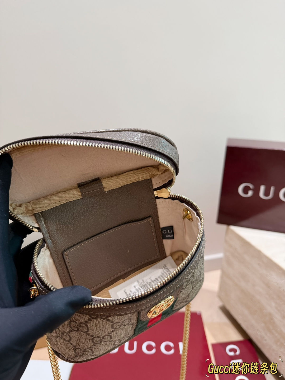Cheap Gucci AAA Quality Handbags in 231134, $75 USD- [IB231134] - Replica Gucci AAA Quality Handbags