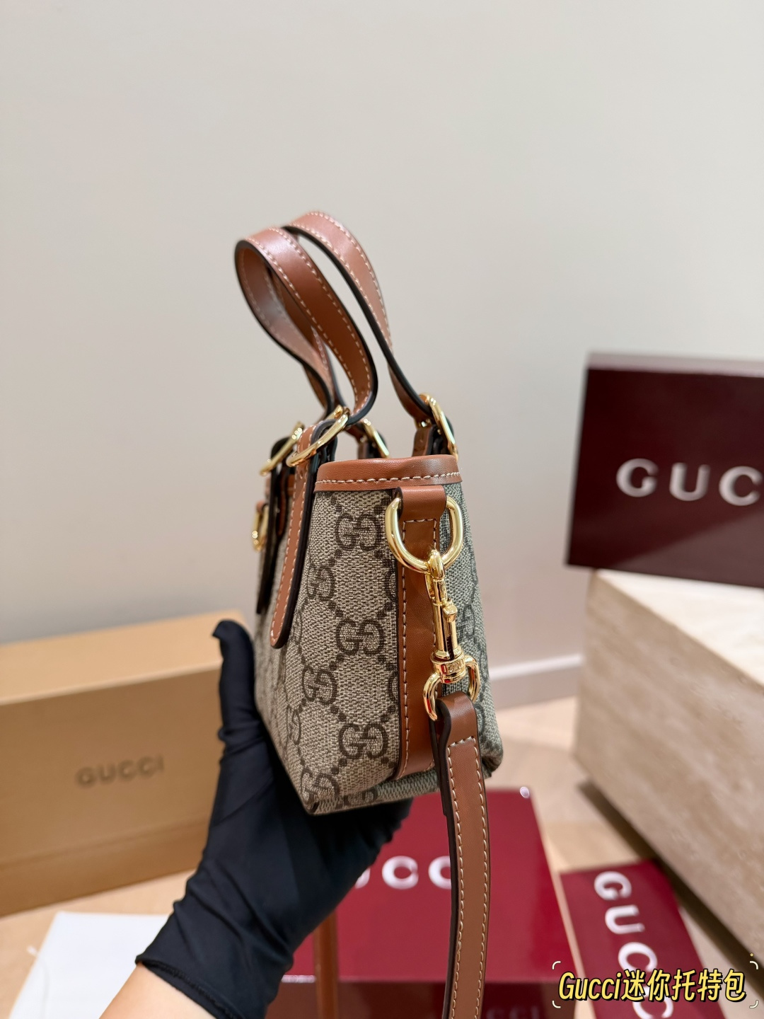 Cheap Gucci AAA Quality Handbags in 231136, $75 USD- [IB231136] - Replica Gucci AAA Quality Handbags