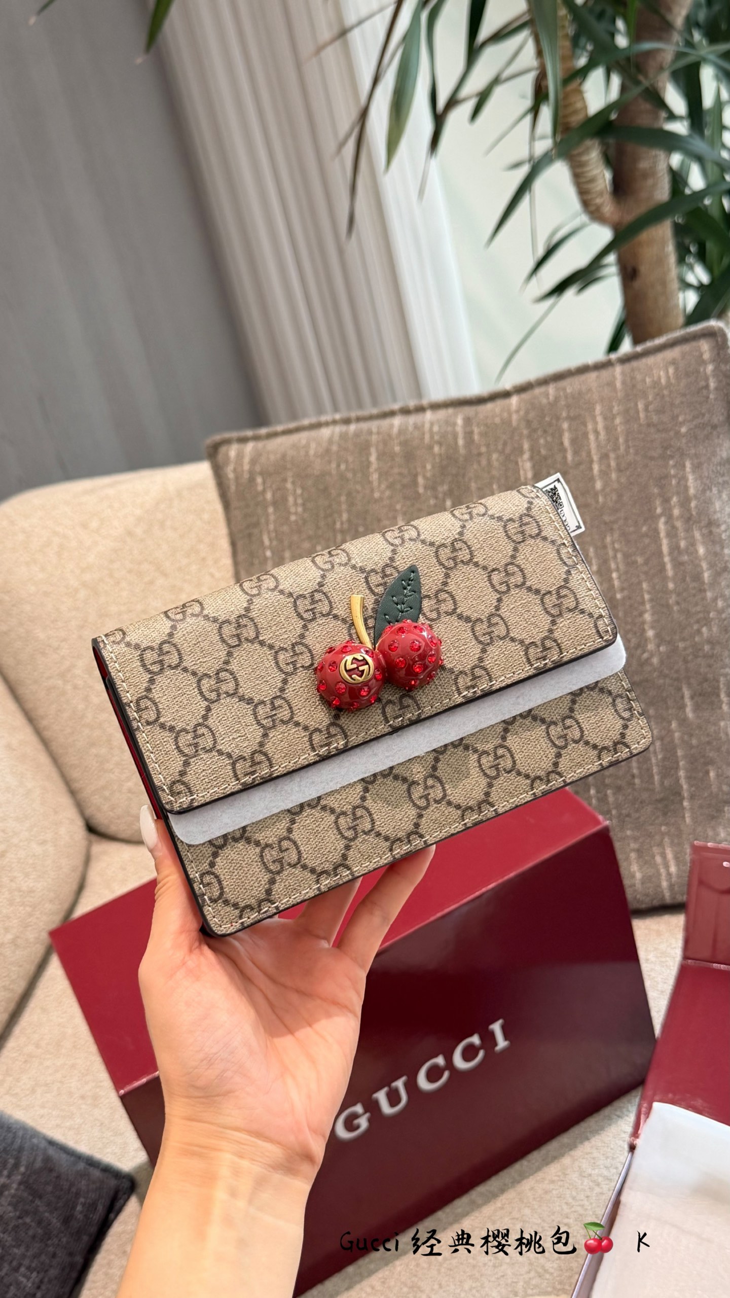 Cheap Gucci AAA Quality Handbags in 231137, $75 USD- [IB231137] - Replica Gucci AAA Quality Handbags