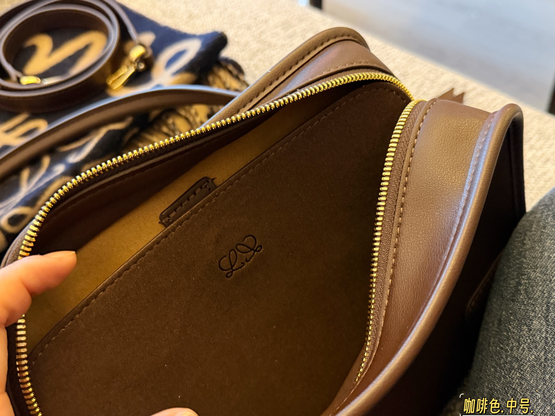 Cheap Loewe Bags in 231161, $110 USD- [IB231161] - Replica Loewe Bags