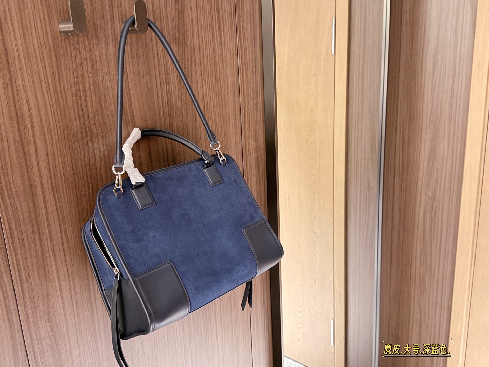 Cheap Loewe Bags in 231162, $135 USD- [IB231162] - Replica Loewe Bags