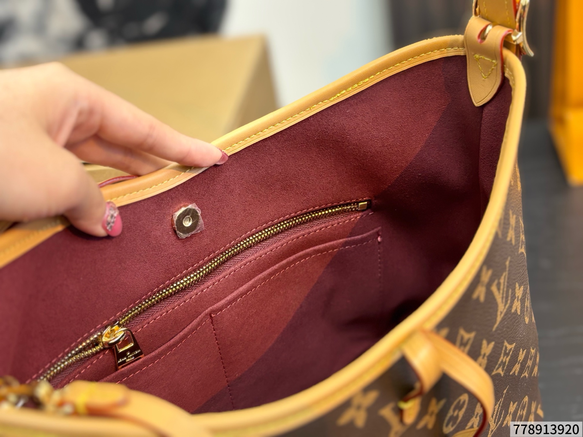 Cheap Louis Vuitton AAA Quality Handbags in 231171, $110 USD- [IB231171] - Replica Louis Vuitton AAA Quality Handbags