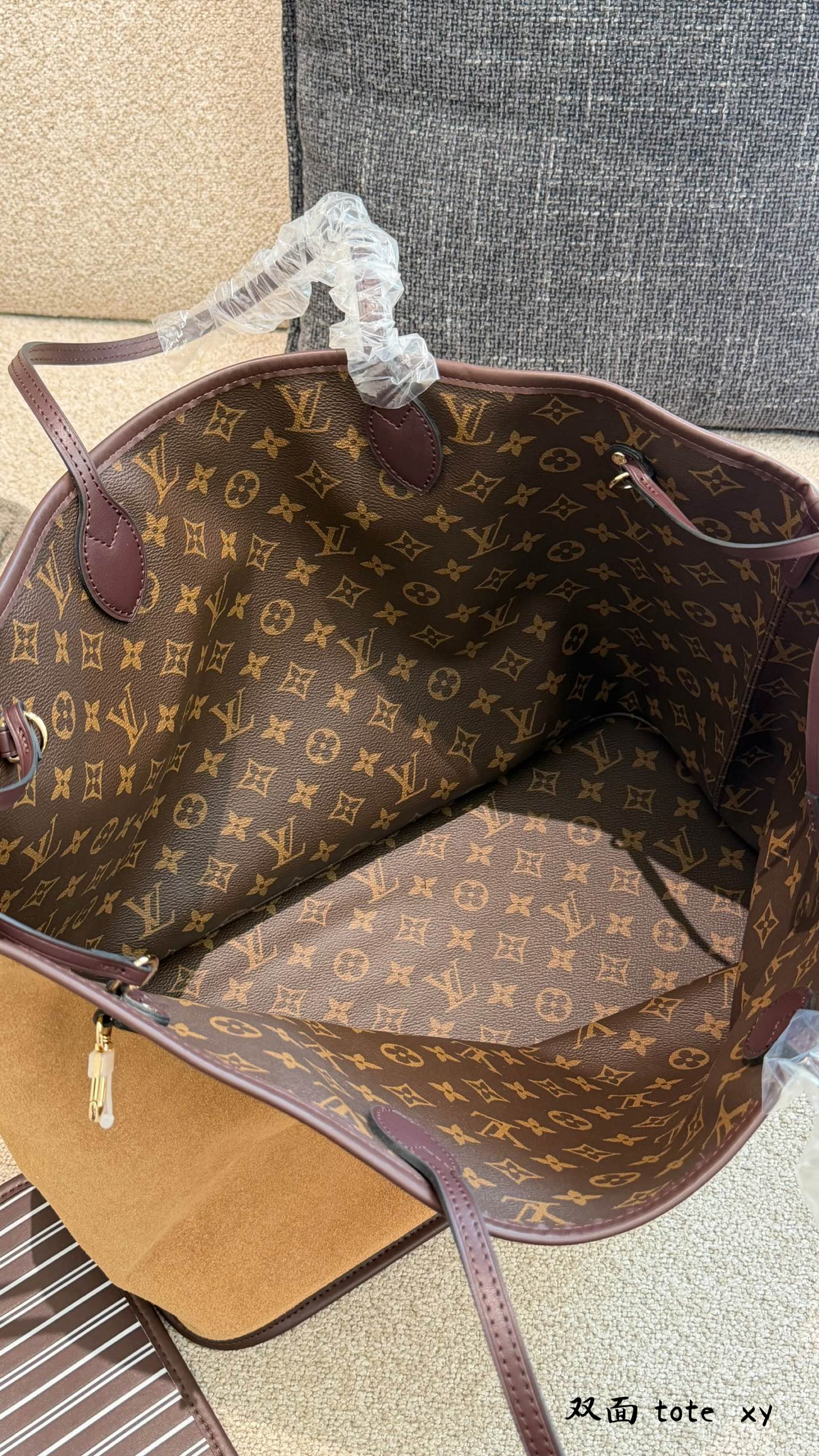 Cheap Louis Vuitton AAA Quality Handbags in 231172, $115 USD- [IB231172] - Replica Louis Vuitton AAA Quality Handbags