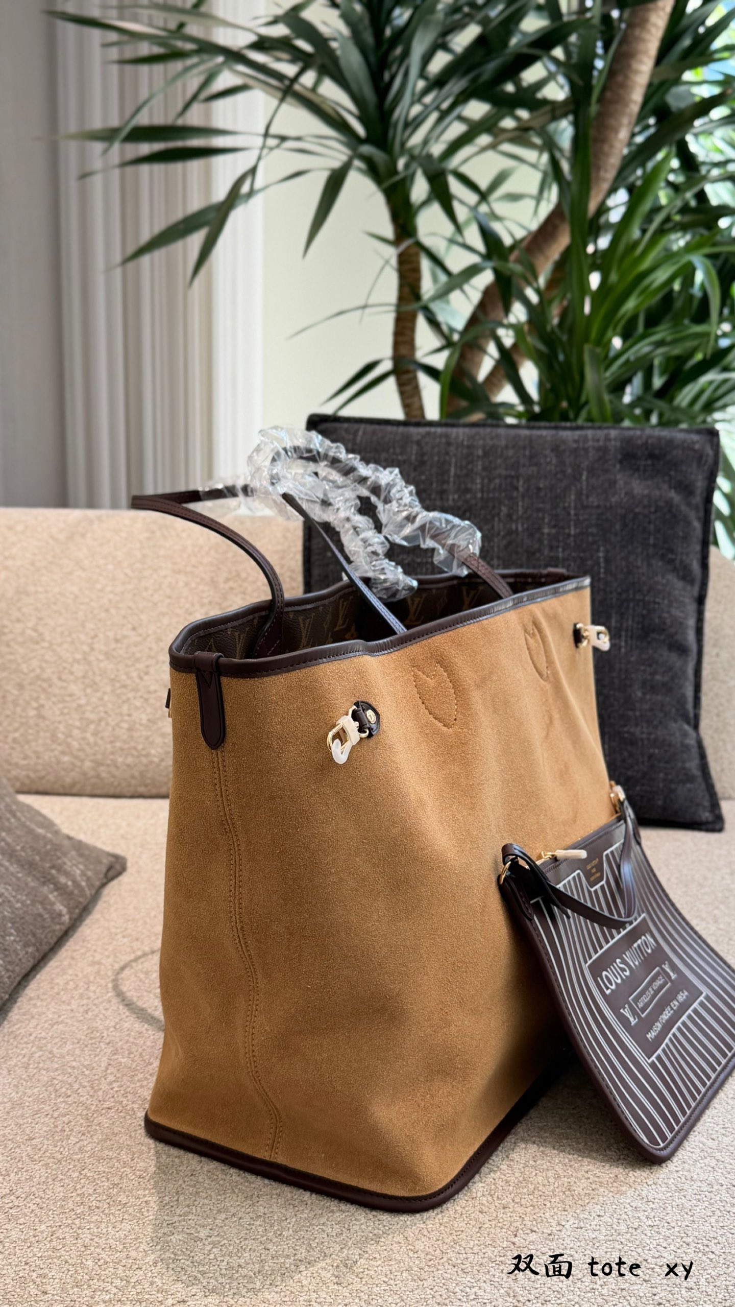Cheap Louis Vuitton AAA Quality Handbags in 231172, $115 USD- [IB231172] - Replica Louis Vuitton AAA Quality Handbags