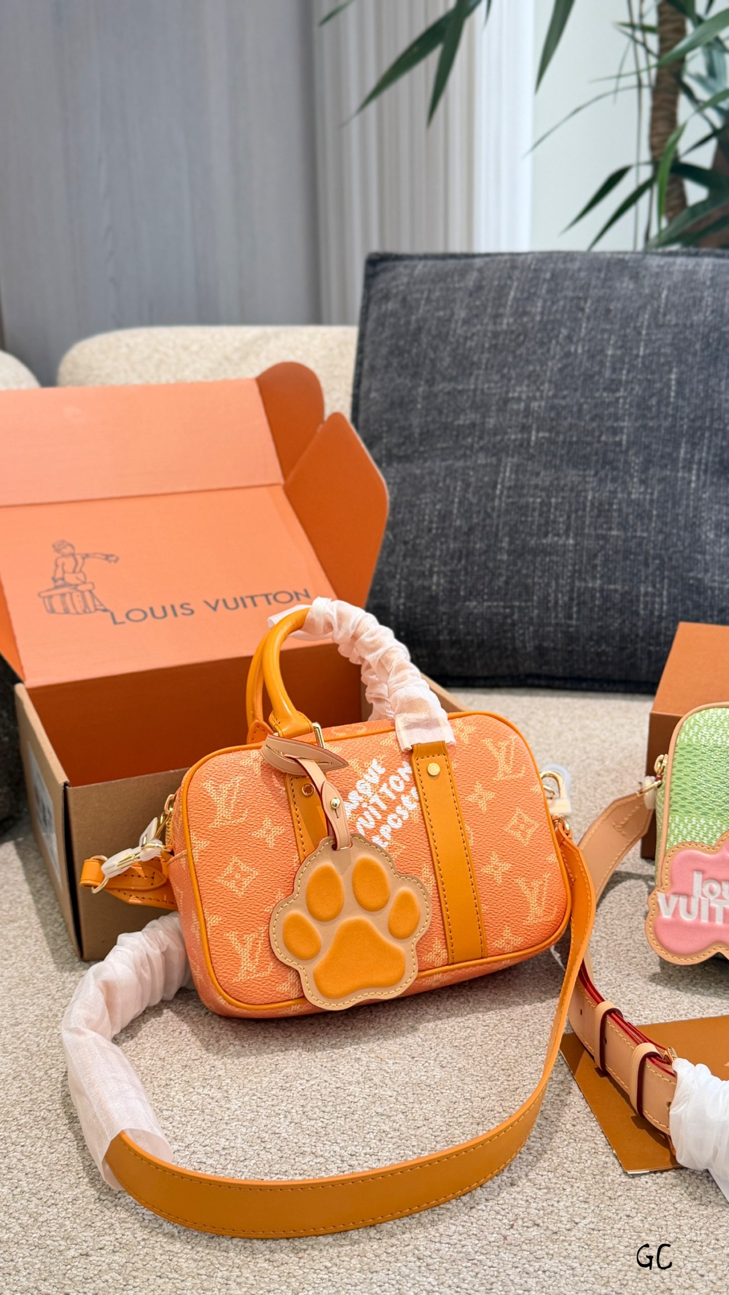 Cheap Louis Vuitton AAA Mini Shoulder Bags in 231179, $80 USD- [IB231179] - Replica Louis Vuitton AAA Mini Shoulder Bags