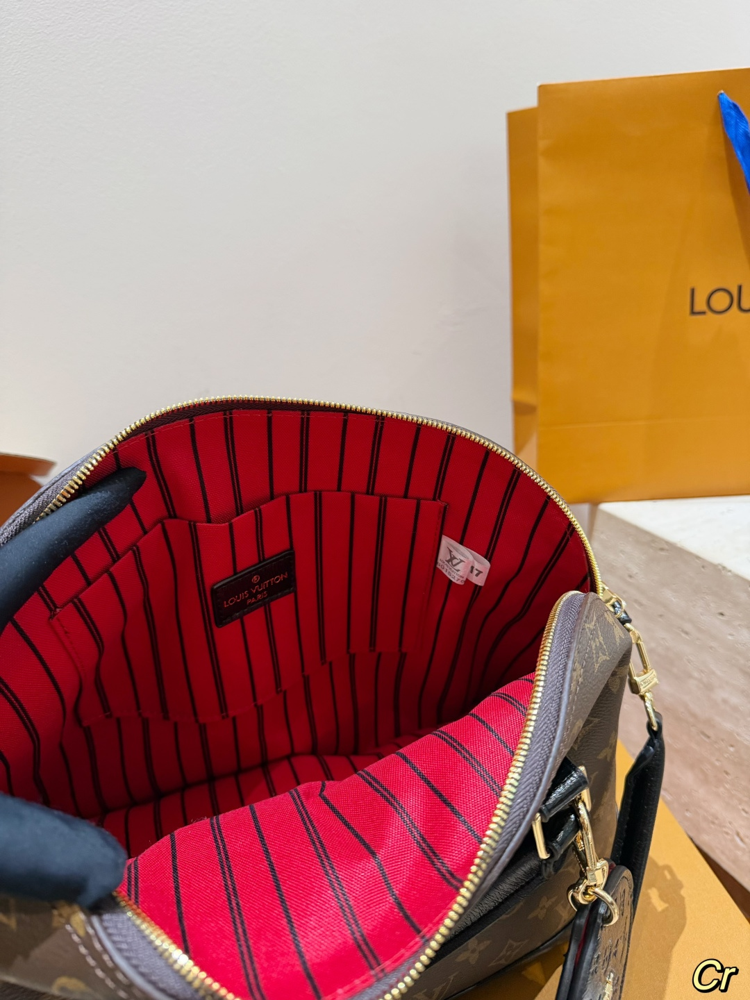 Cheap Louis Vuitton AAA Quality Handbags in 231191, $110 USD- [IB231191] - Replica Louis Vuitton AAA Quality Handbags