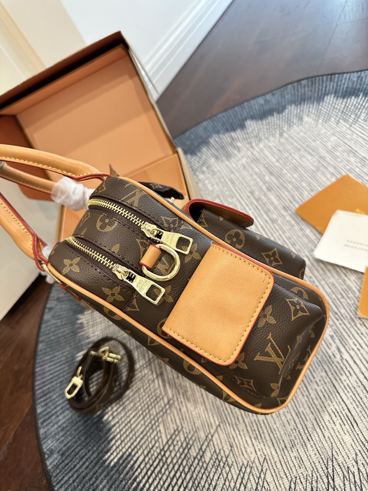Cheap Louis Vuitton AAA Quality Handbags in 231192, $80 USD- [IB231192] - Replica Louis Vuitton AAA Quality Handbags