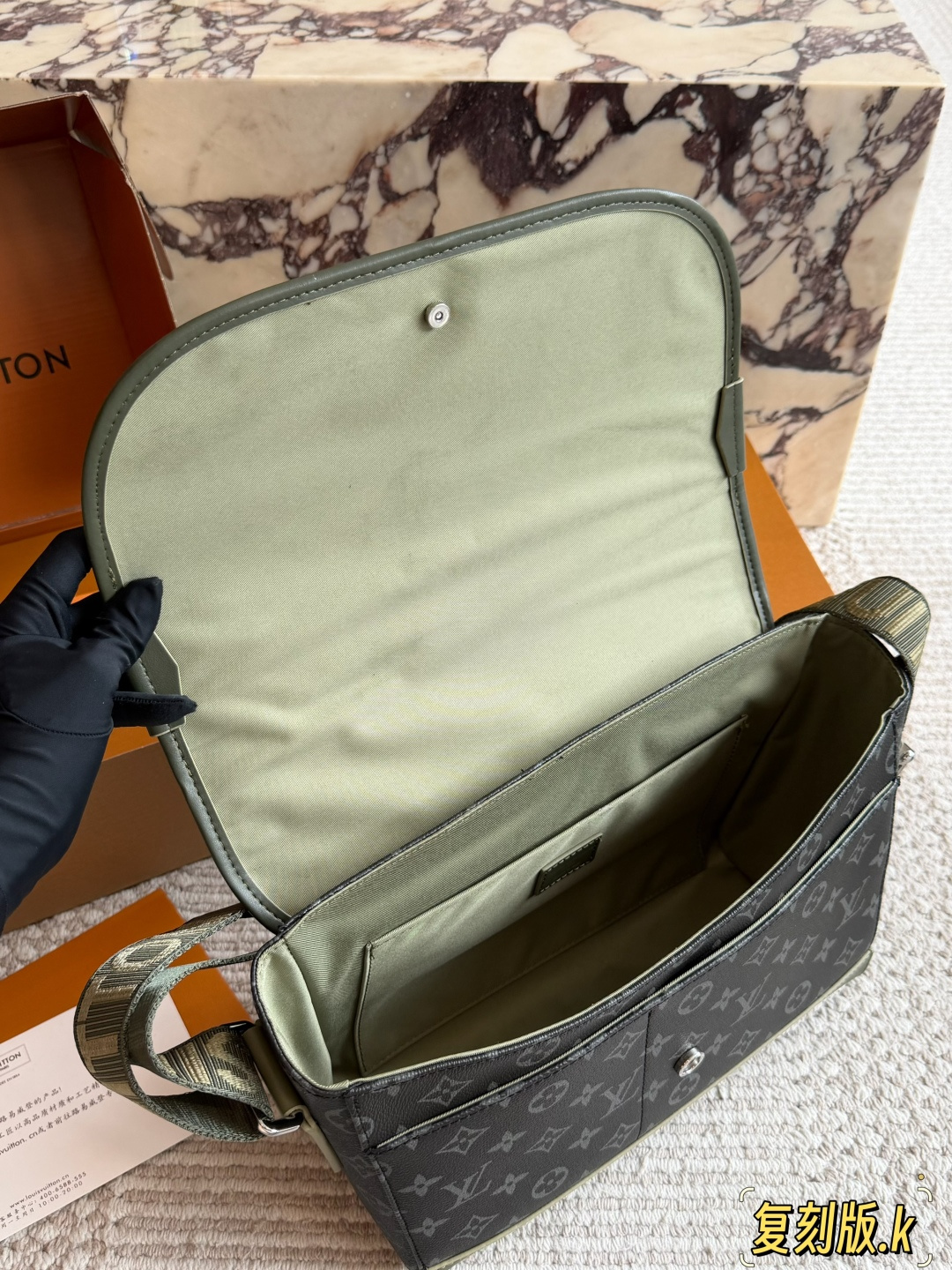 Cheap Louis Vuitton AAA+++ bags For Men in 231194, $105 USD- [IB231194] - Replica Louis Vuitton AAA+++ bags For Men