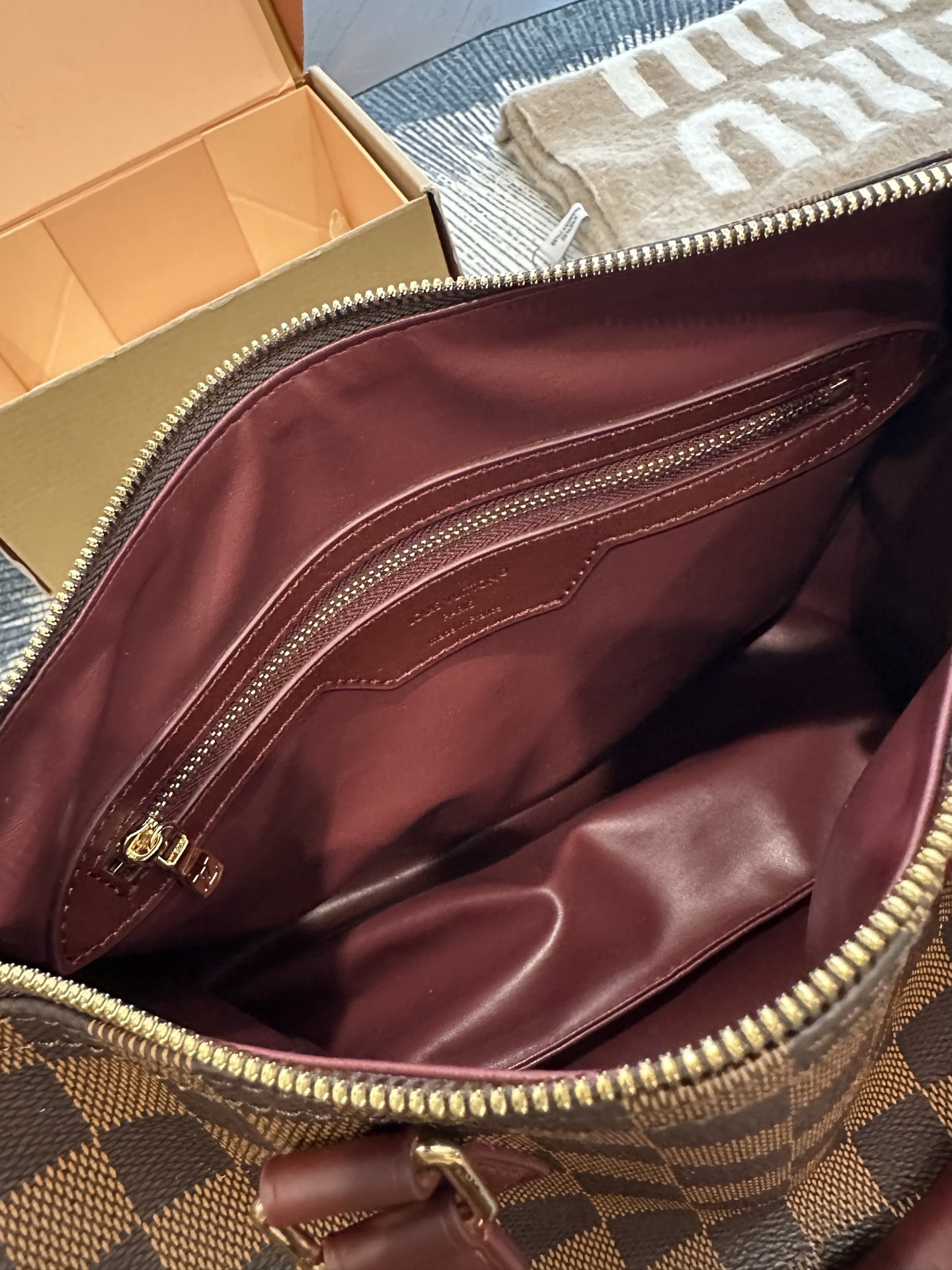 Cheap Louis Vuitton AAA Quality Handbags in 231200, $105 USD- [IB231200] - Replica Louis Vuitton AAA Quality Handbags