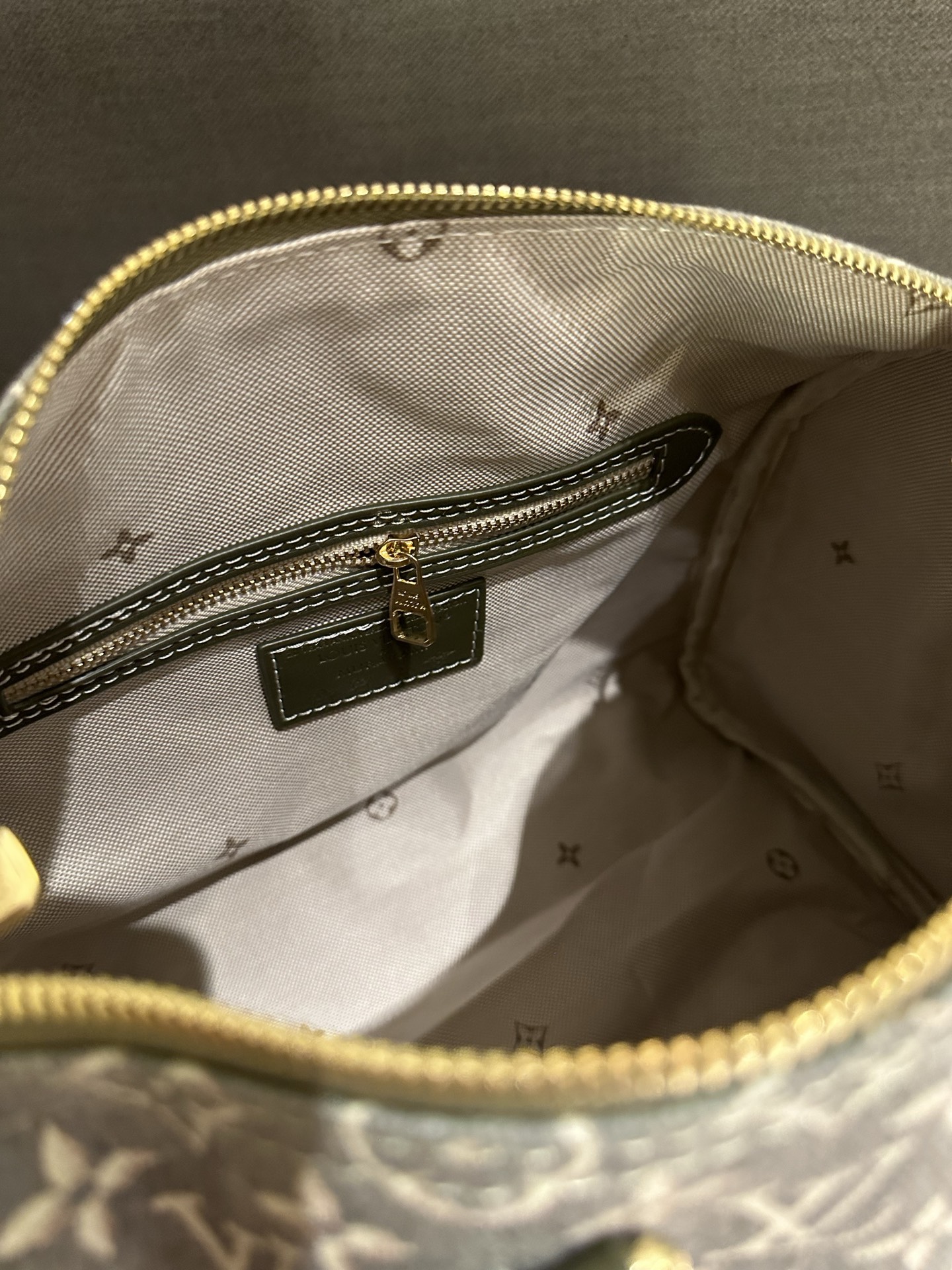 Cheap Louis Vuitton AAA Quality Handbags in 231206, $110 USD- [IB231206] - Replica Louis Vuitton AAA Quality Handbags