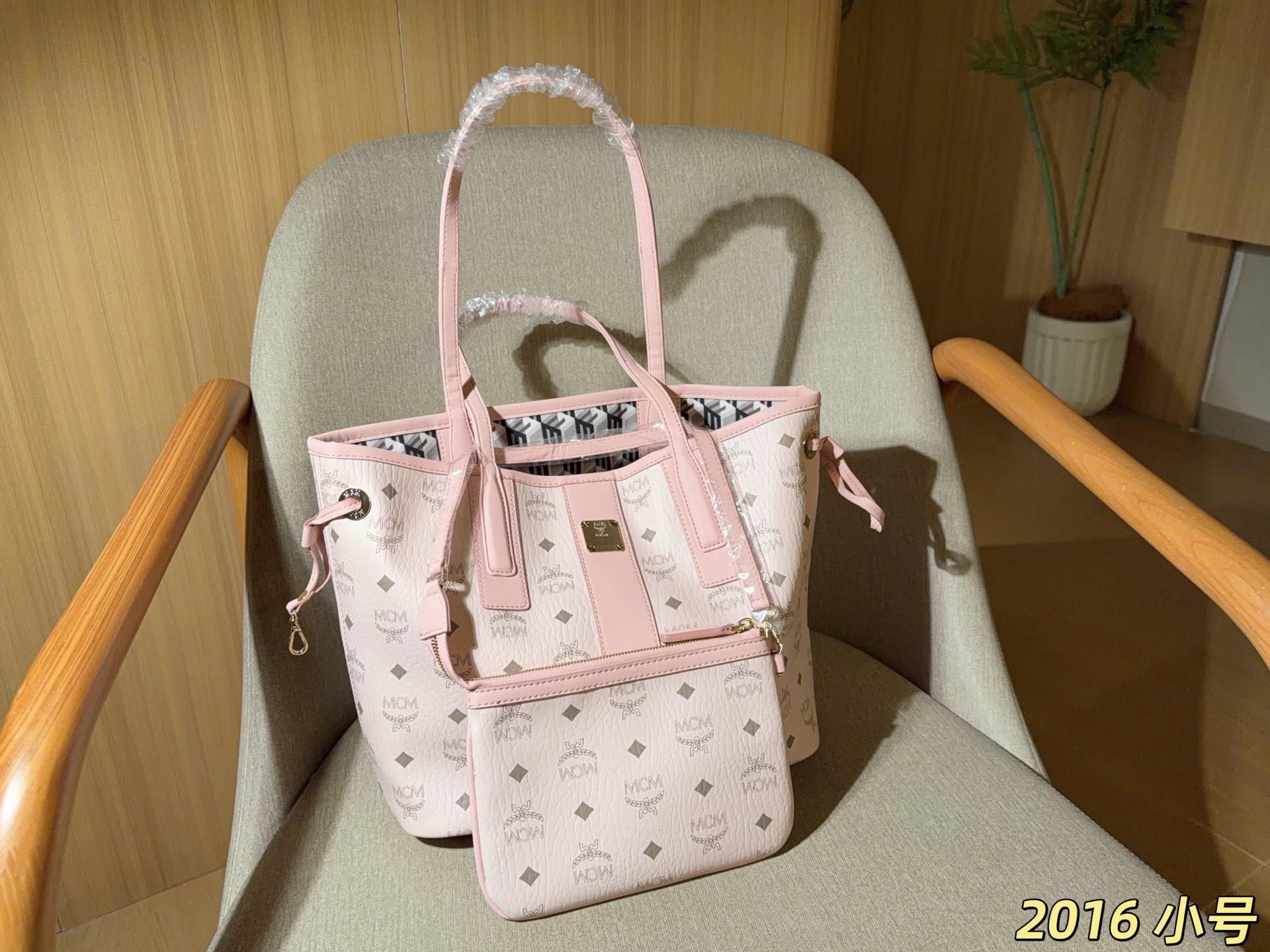 Cheap MCM aaa quality Handbags in 231225, $75 USD- [IB231225] - Replica MCM aaa quality Handbags