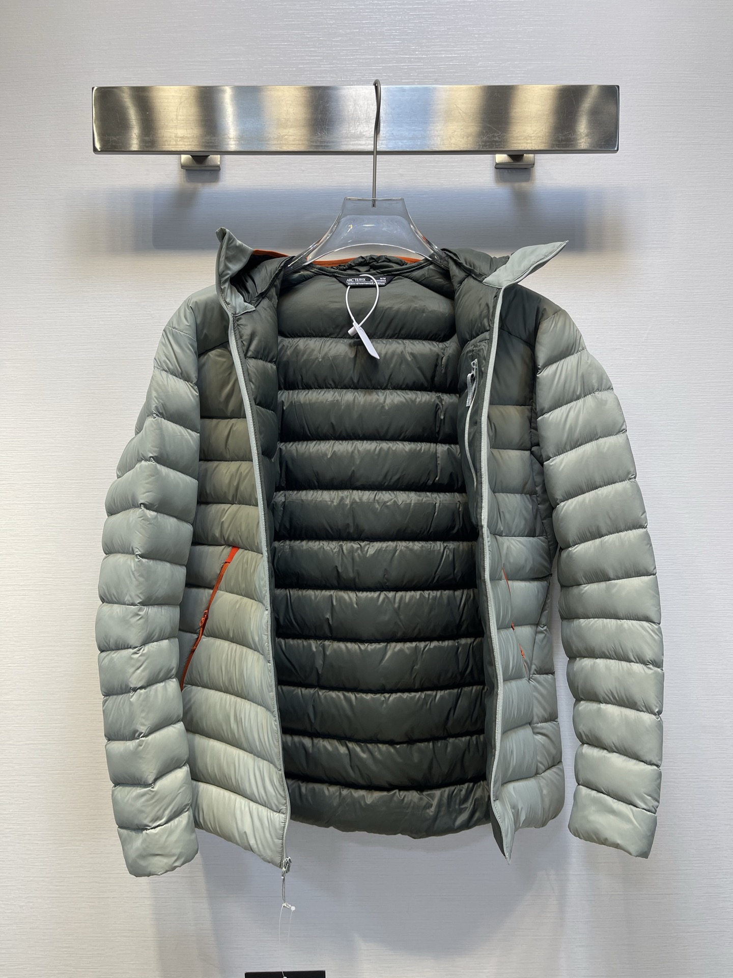 Cheap ARC TERYX Jackets for Men in 231376, $165 USD- [IB231376] - Replica ARC TERYX Jackets for Men